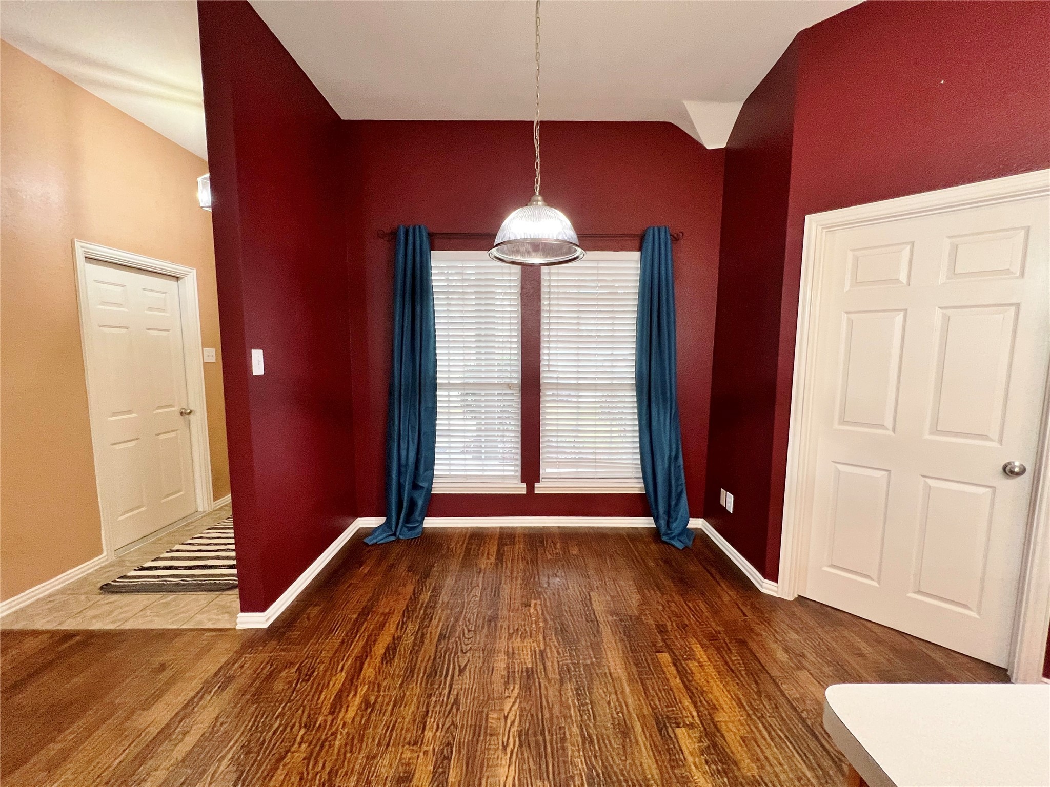 424 Creekside Drive