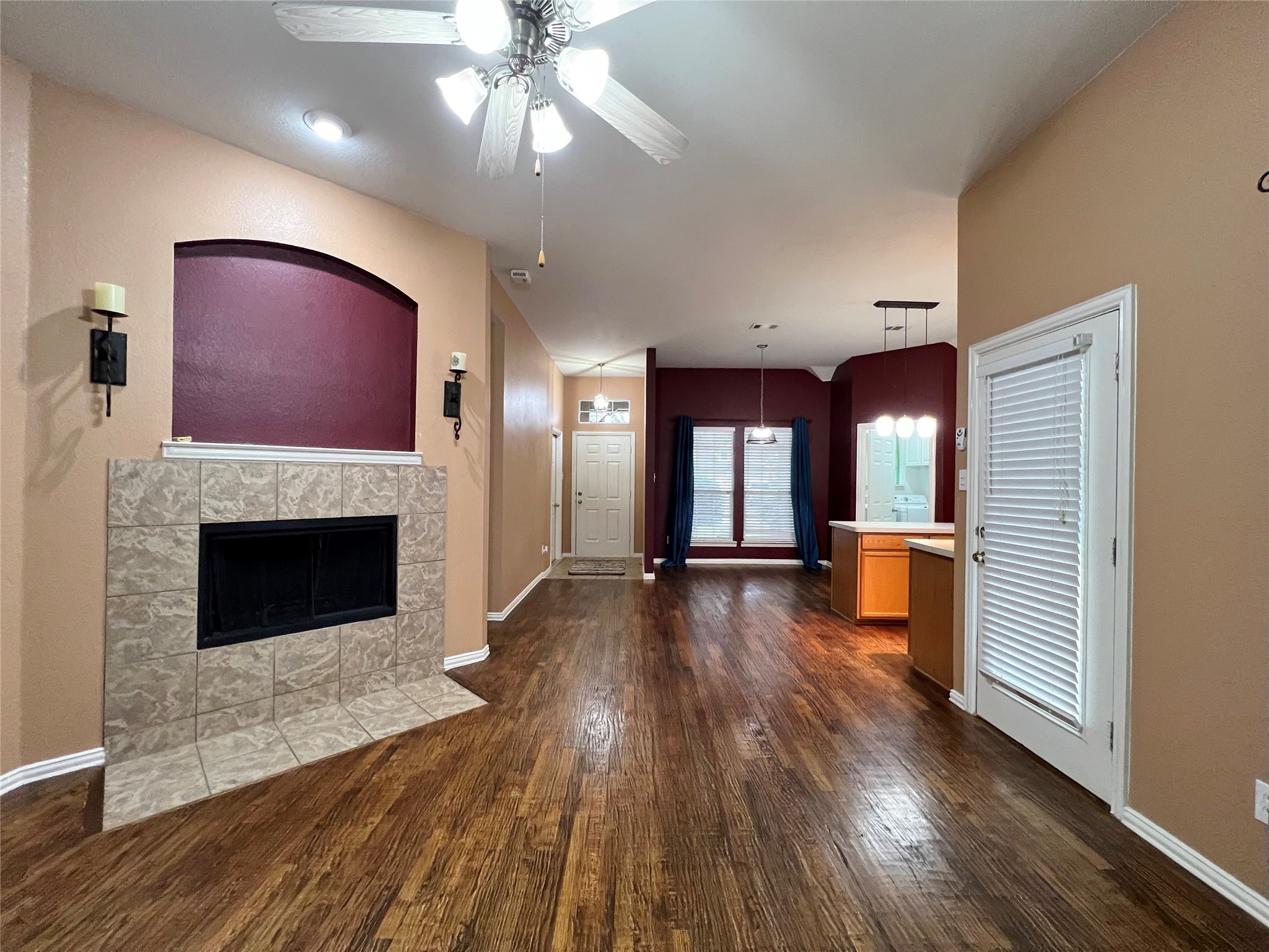 424 Creekside Drive