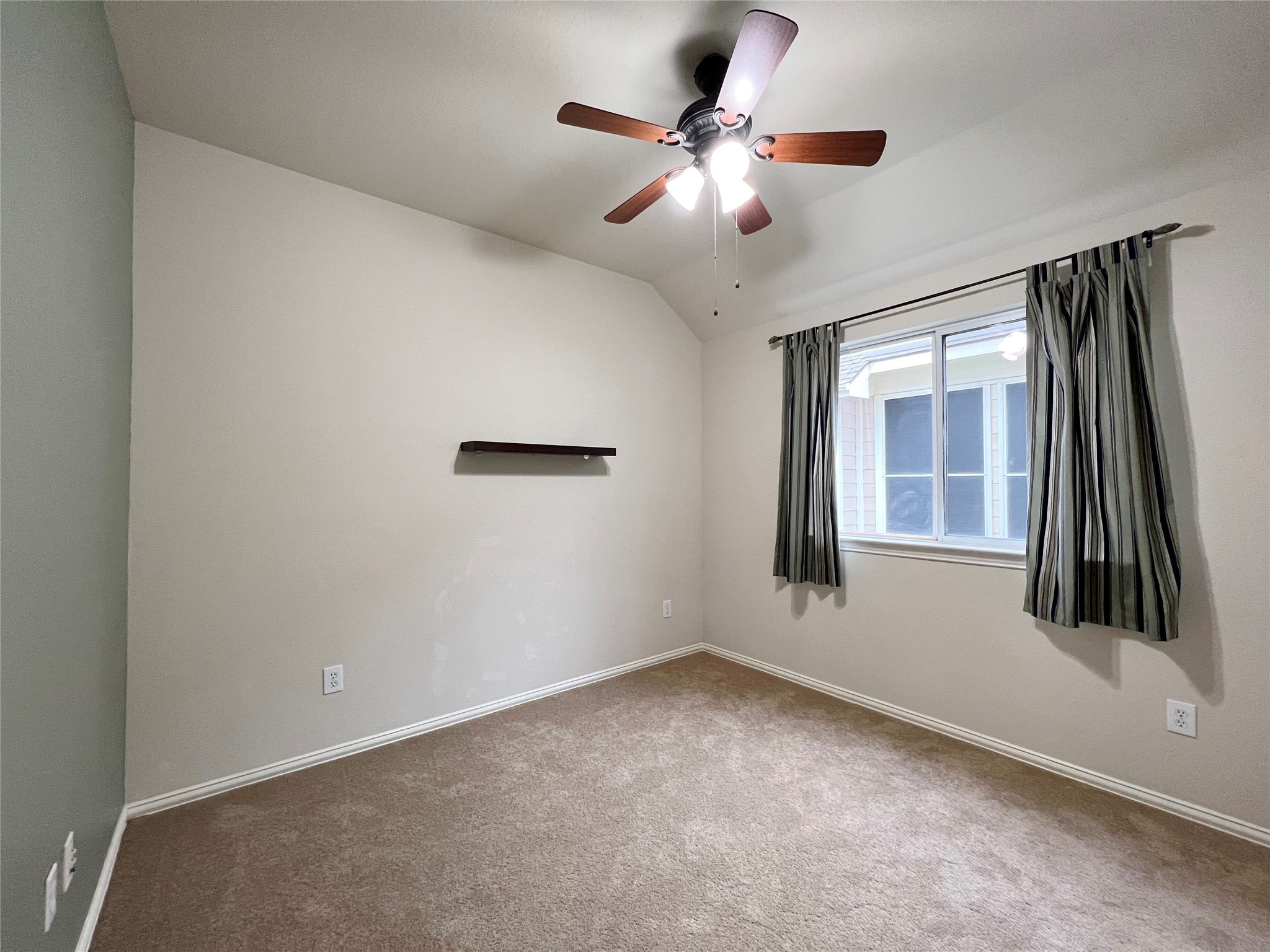 424 Creekside Drive