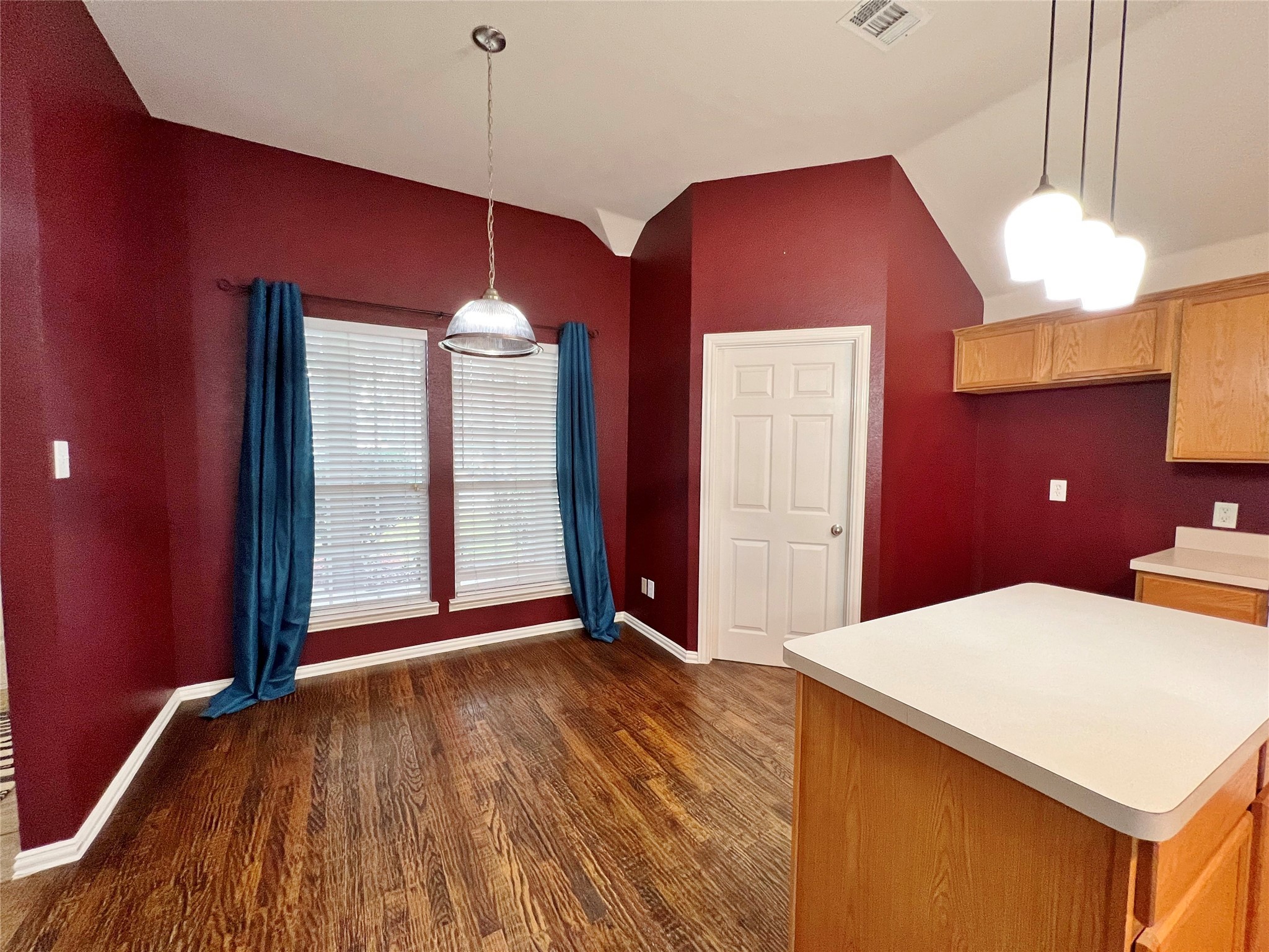 424 Creekside Drive