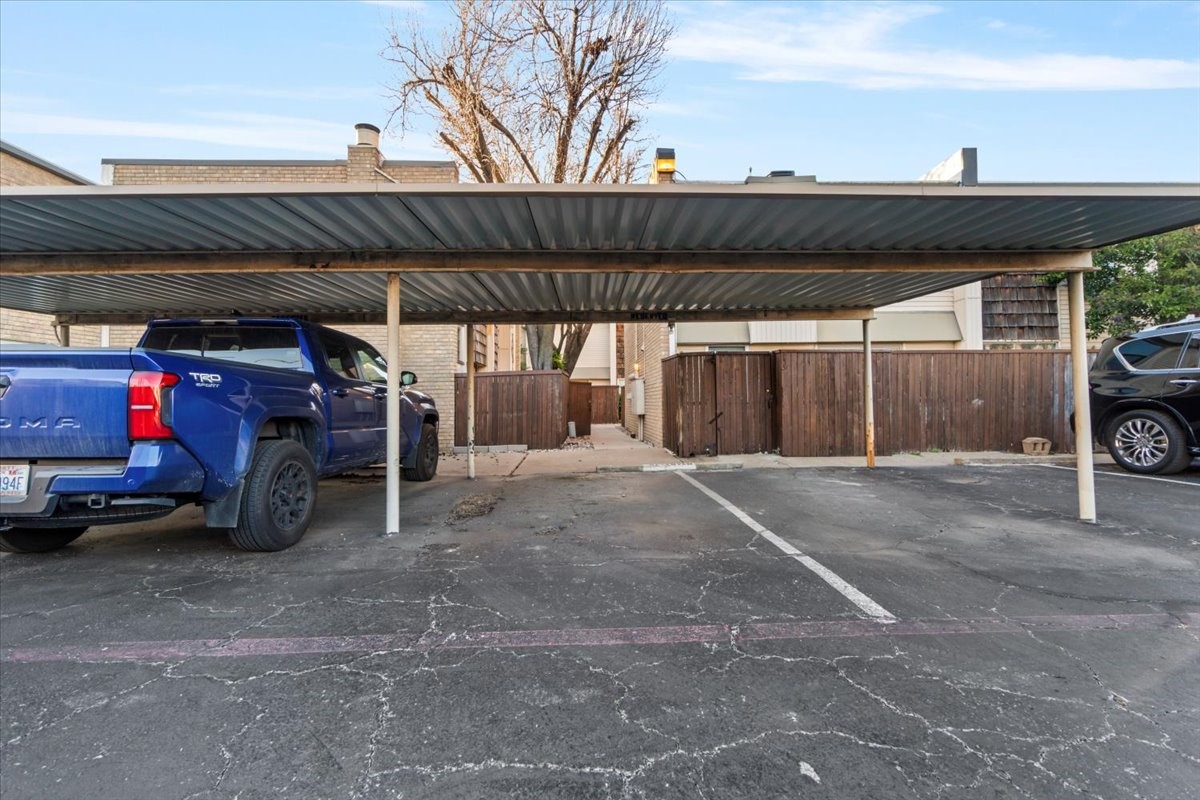 2702 Douglas Avenue 133