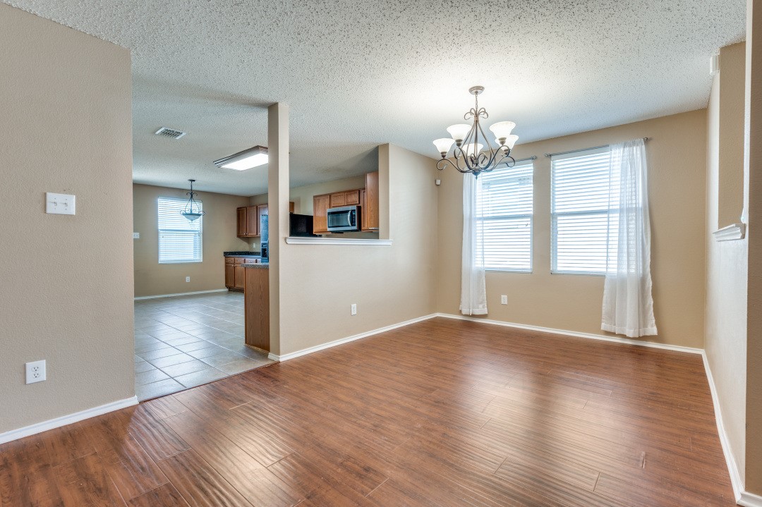 6312 Thoroughbred Trail