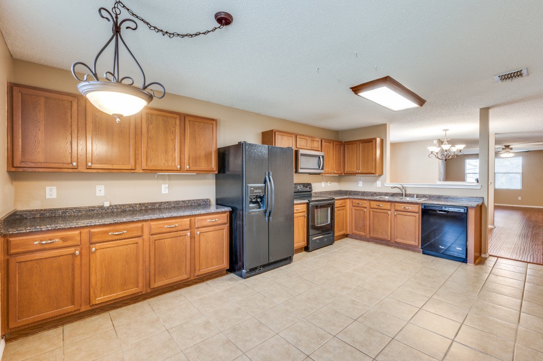 6312 Thoroughbred Trail