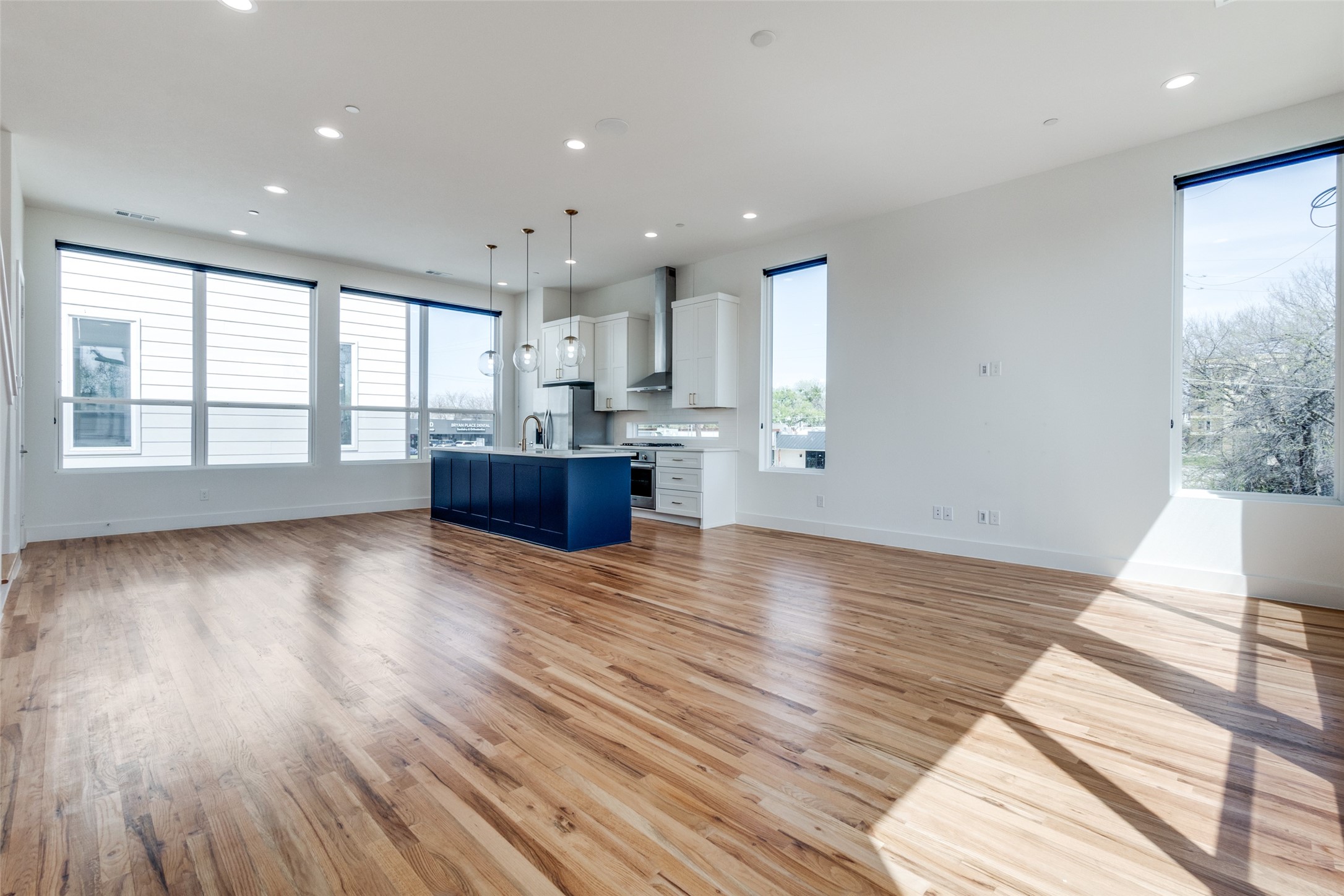 4718 Bryan Street 501