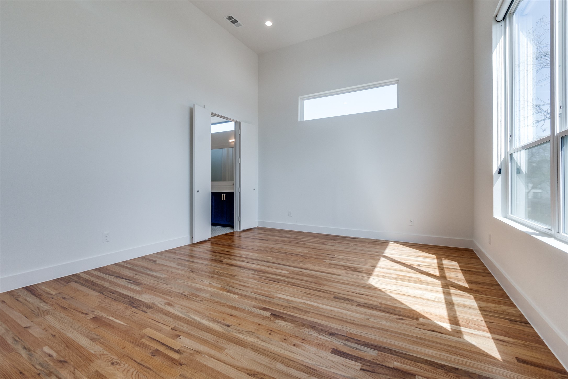 4718 Bryan Street 501
