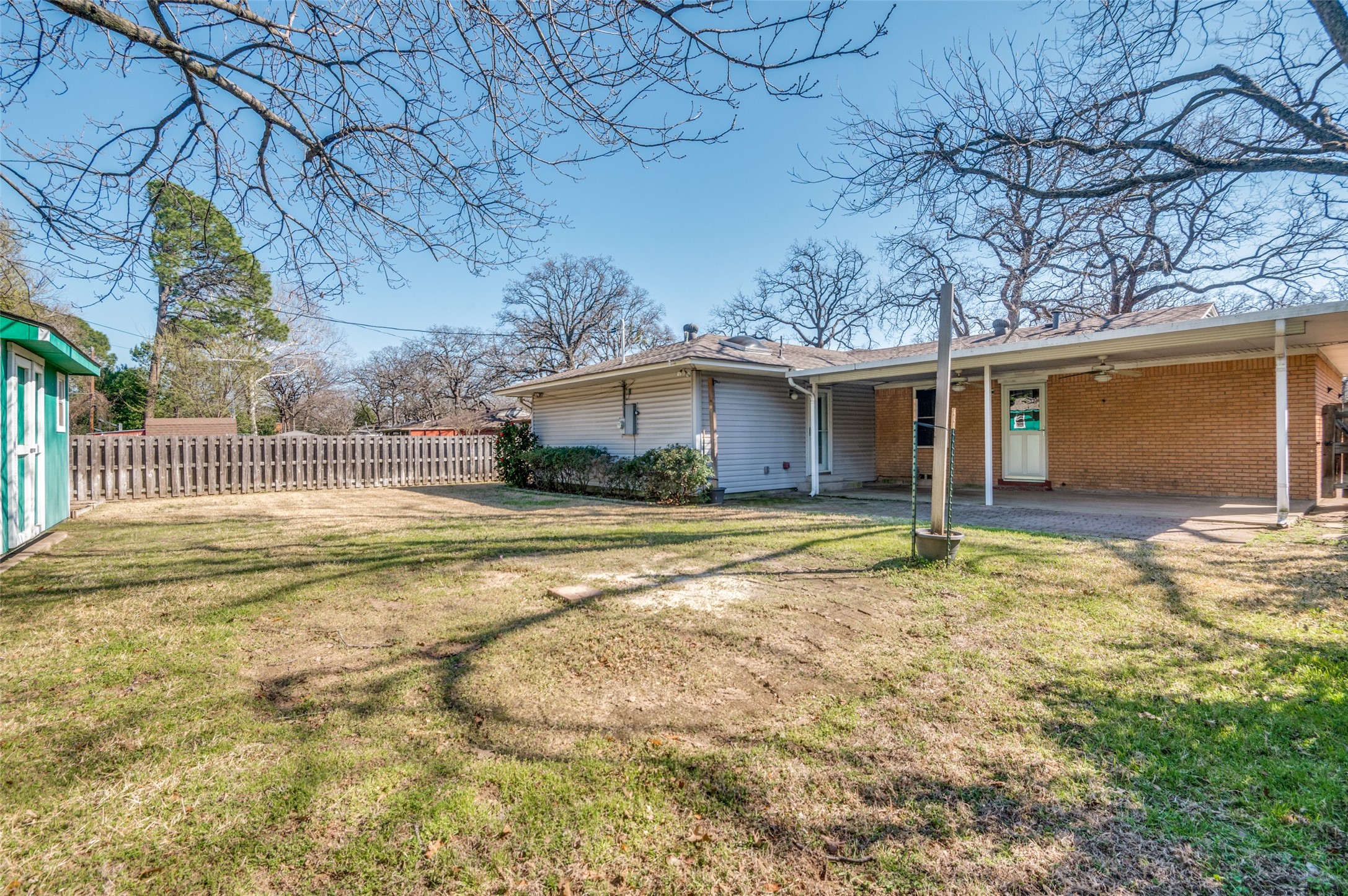 1413 Bluebonnet Trail