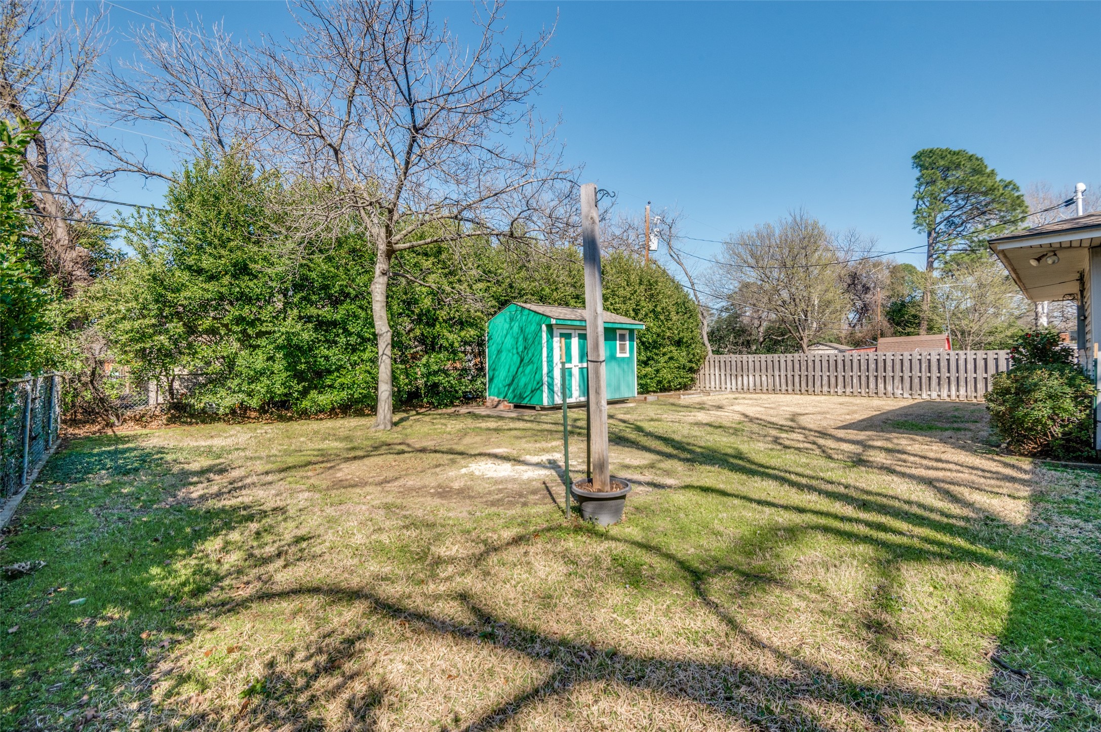 1413 Bluebonnet Trail