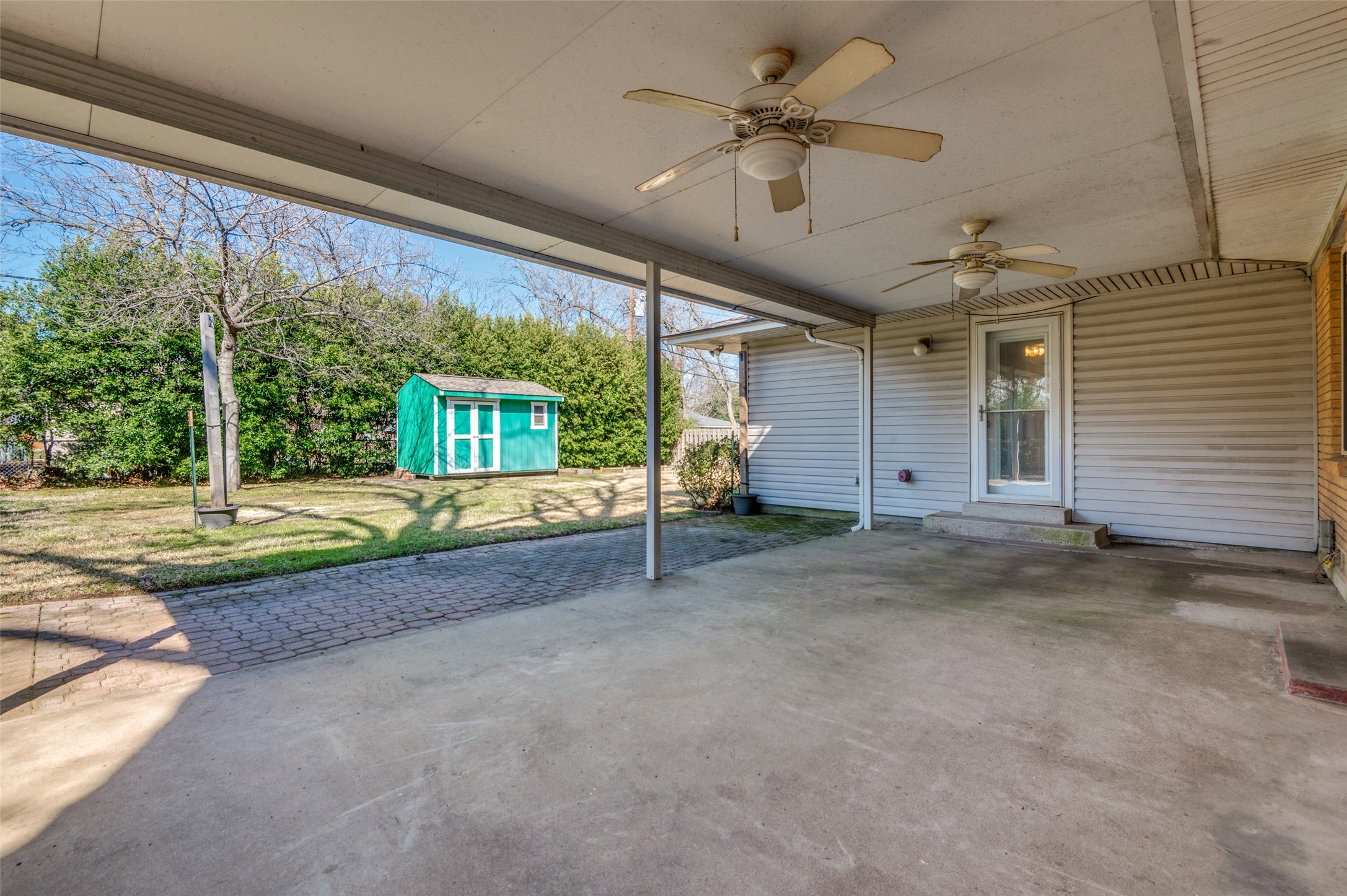 1413 Bluebonnet Trail