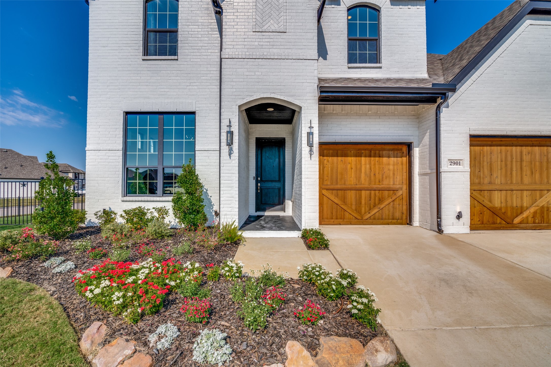 2901 Standing Tall Court