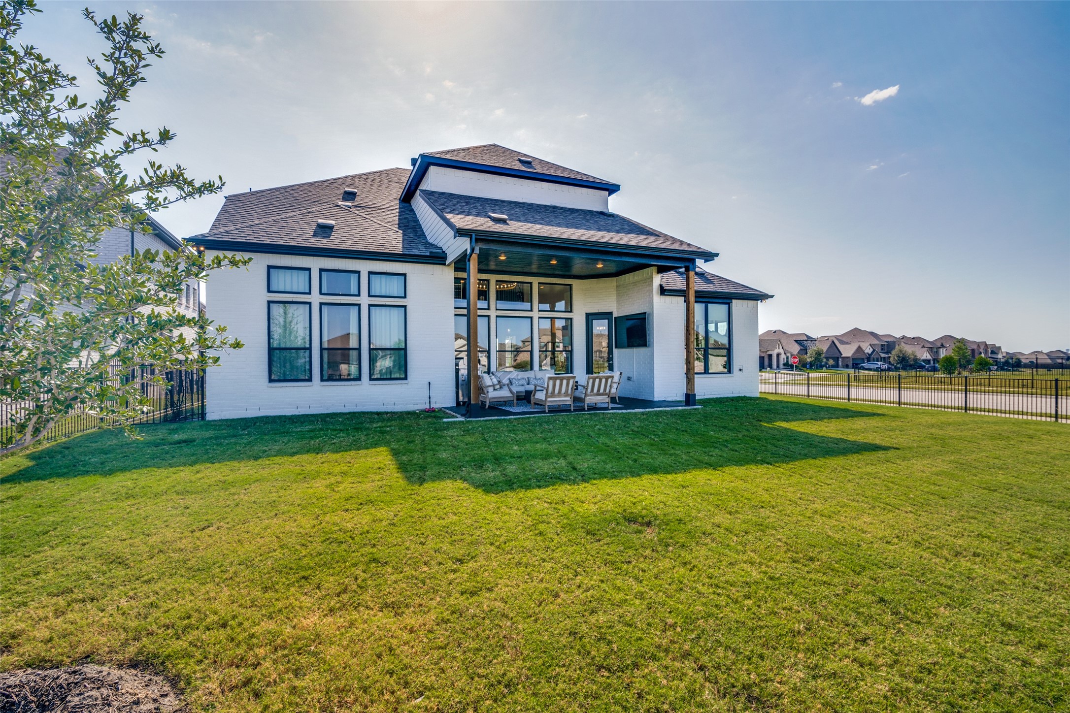 2901 Standing Tall Court