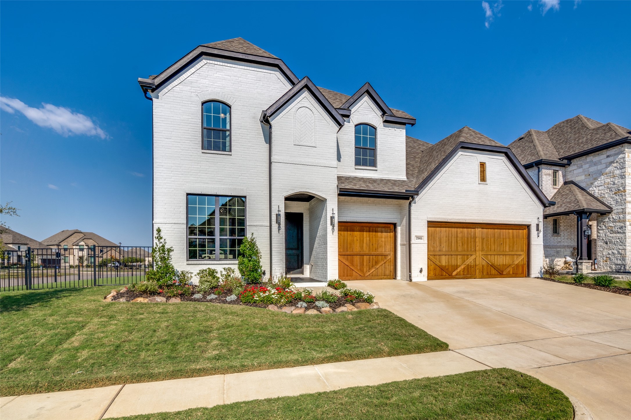 2901 Standing Tall Court