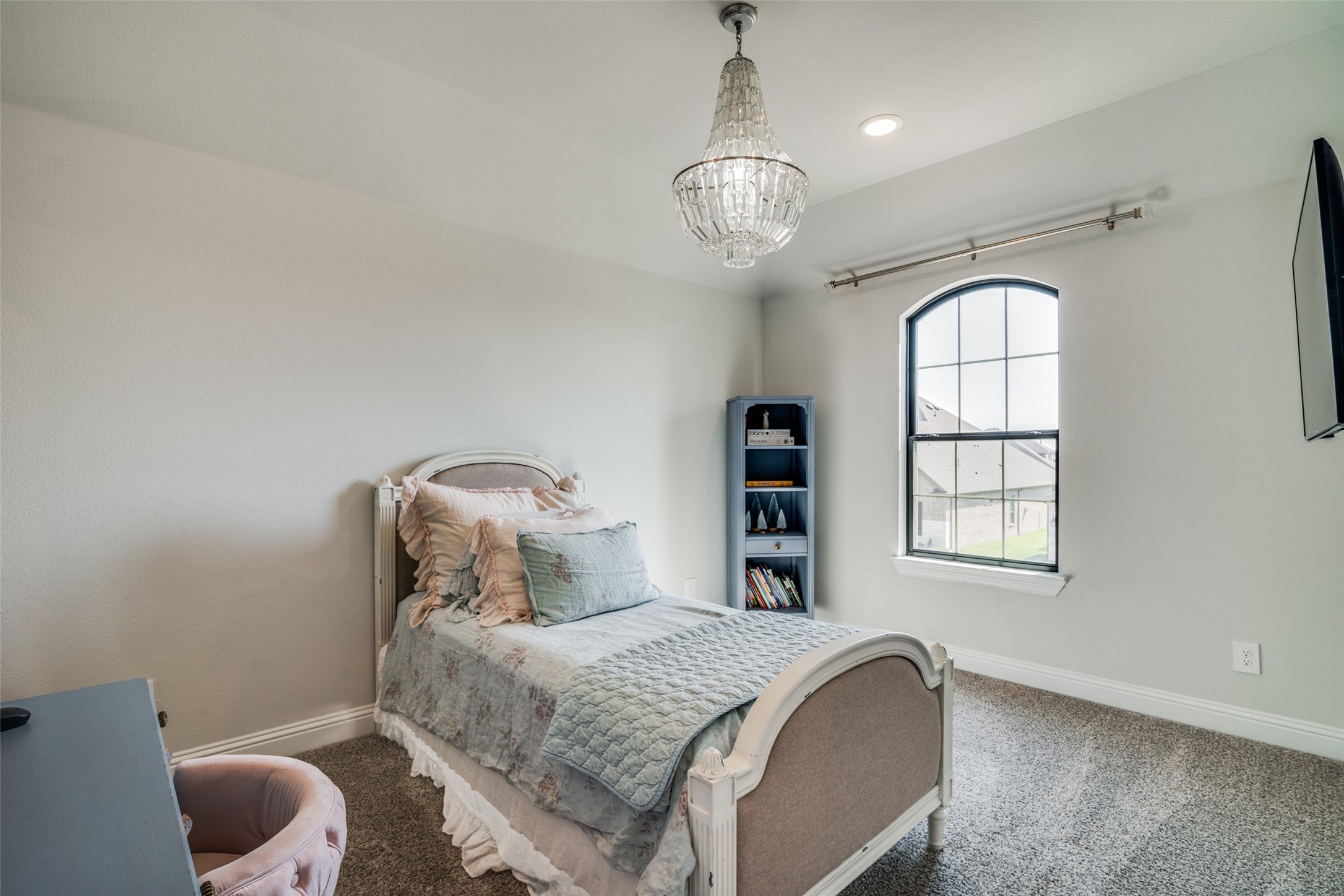 2901 Standing Tall Court