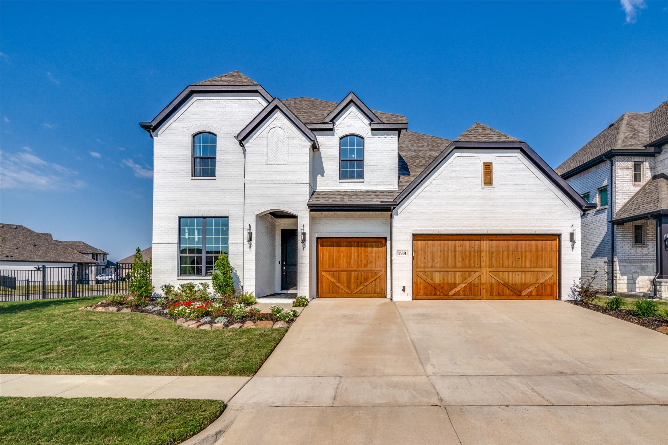 2901 Standing Tall Court