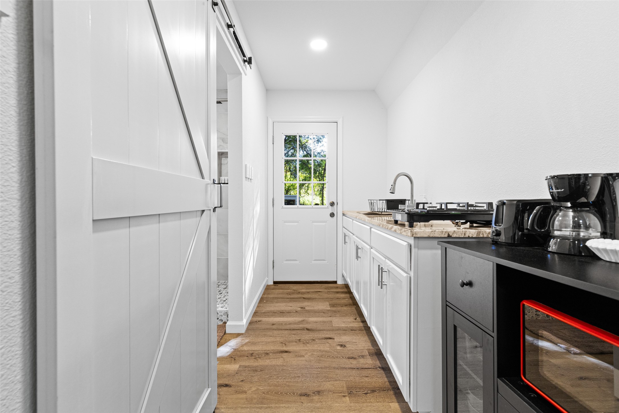 448 Private Road 6685