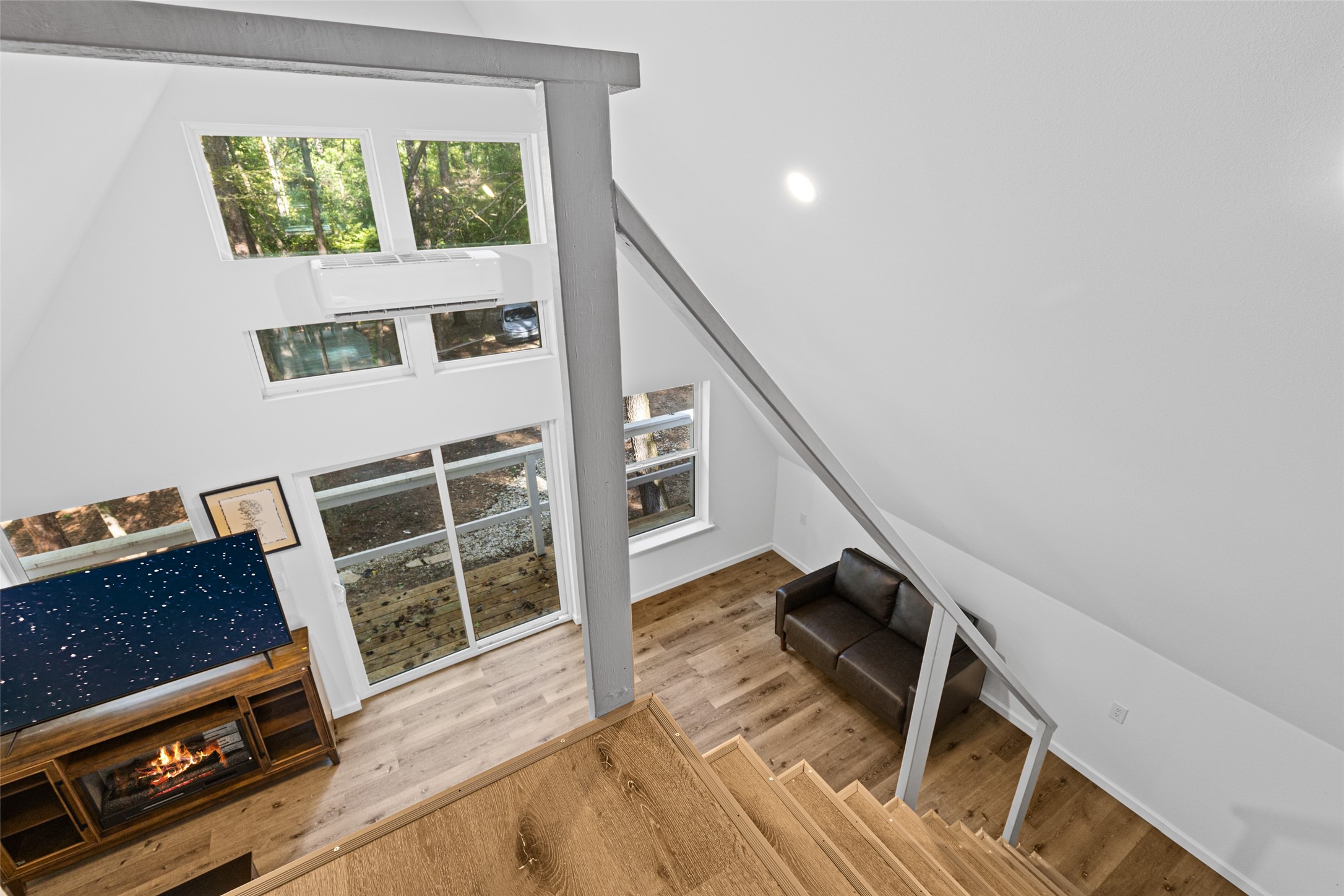 448 Private Road 6685