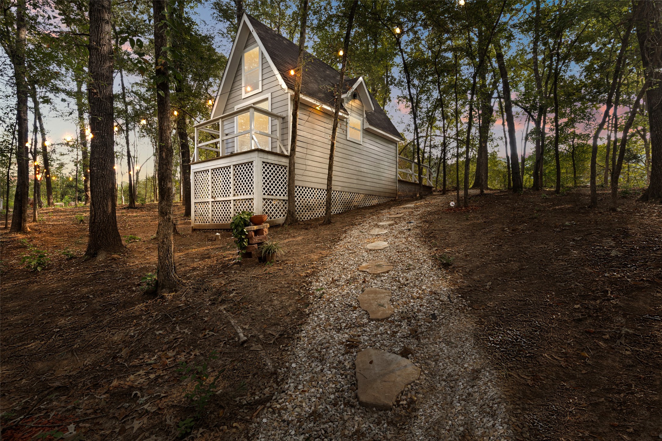 448 Private Road 6685