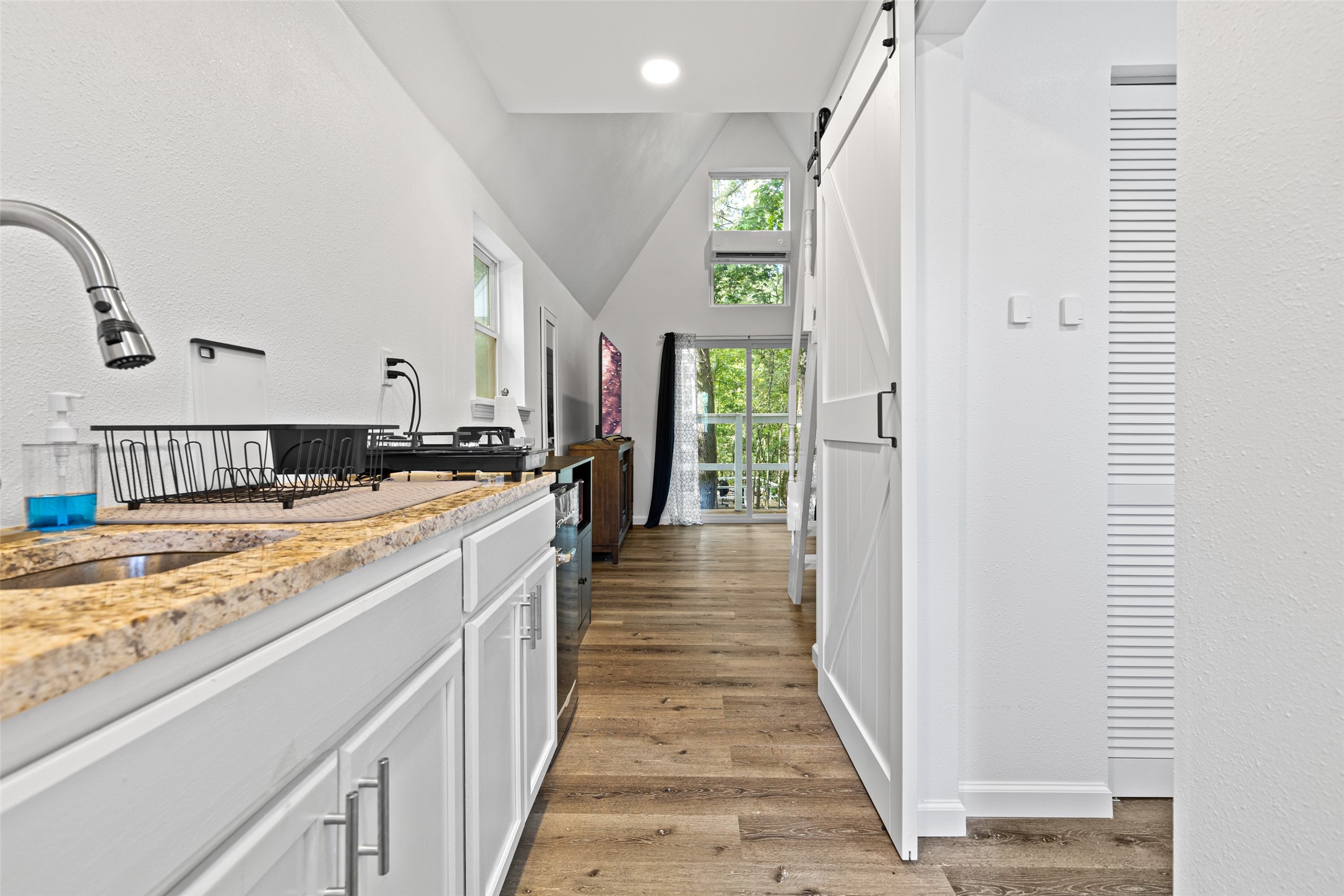 448 Private Road 6685