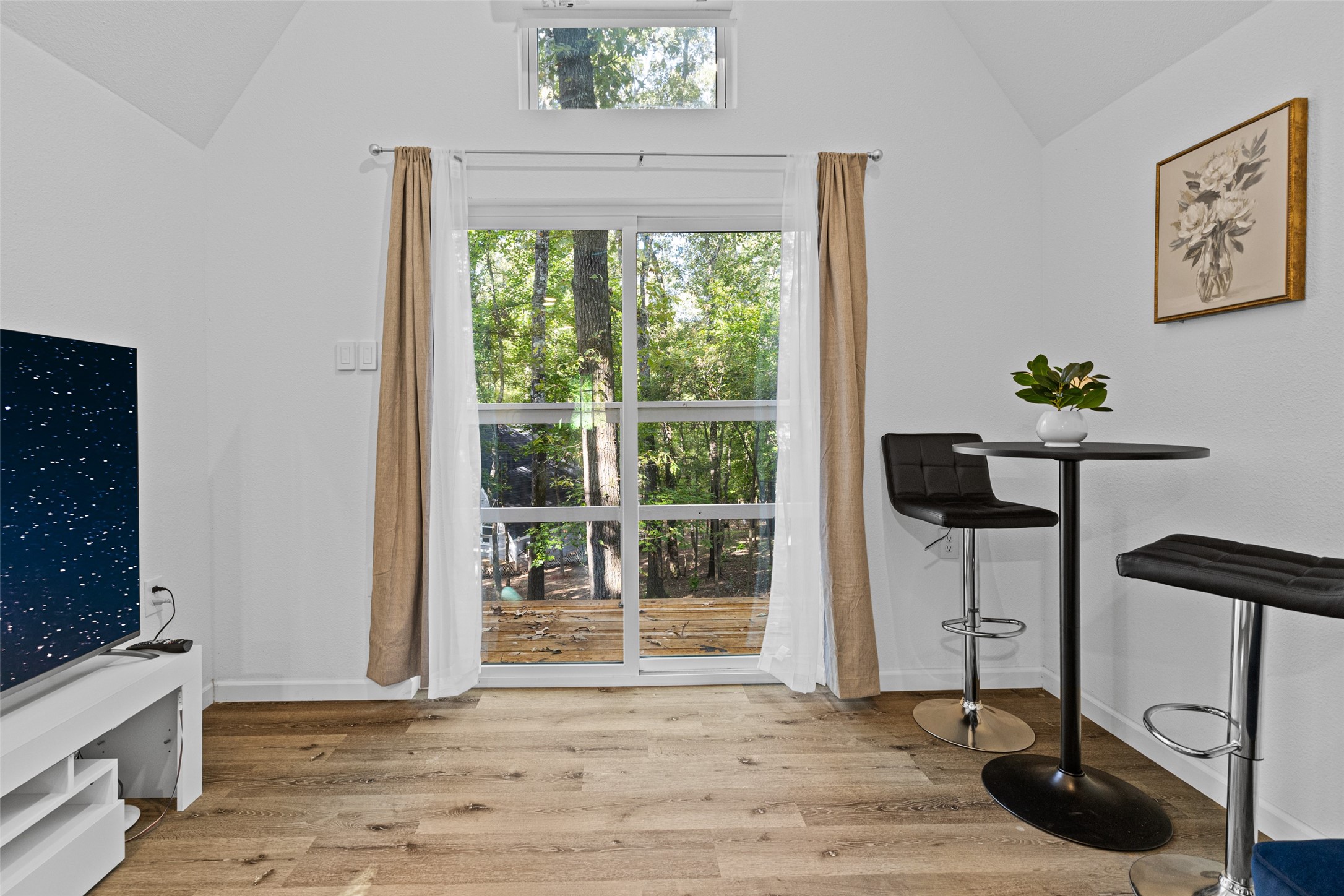 448 Private Road 6685
