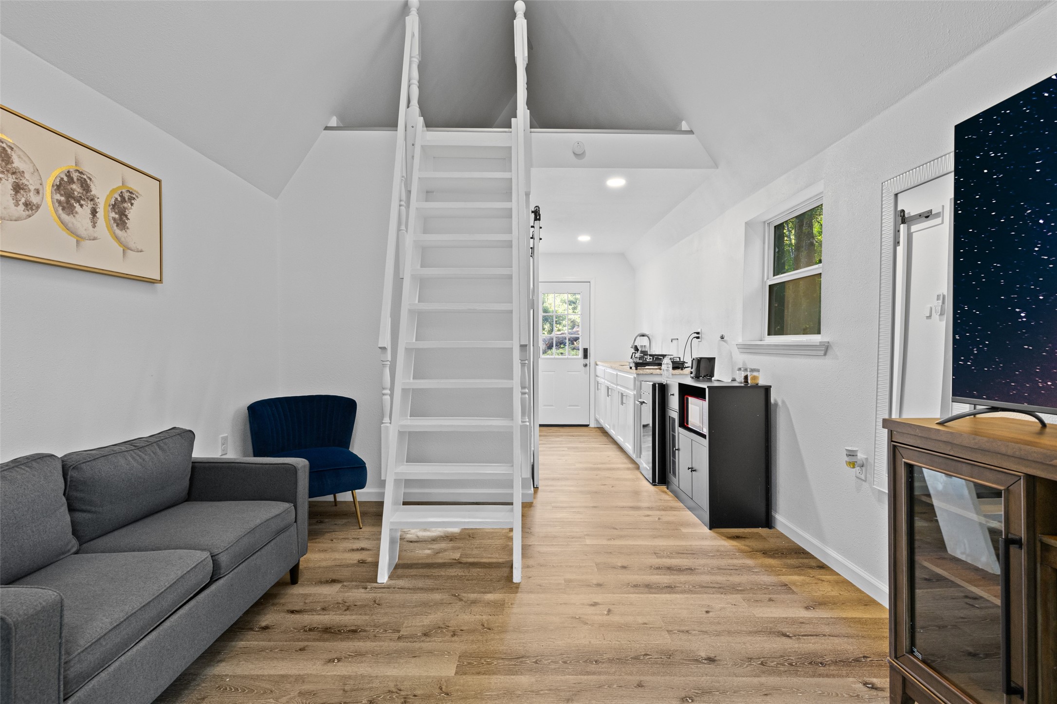 448 Private Road 6685