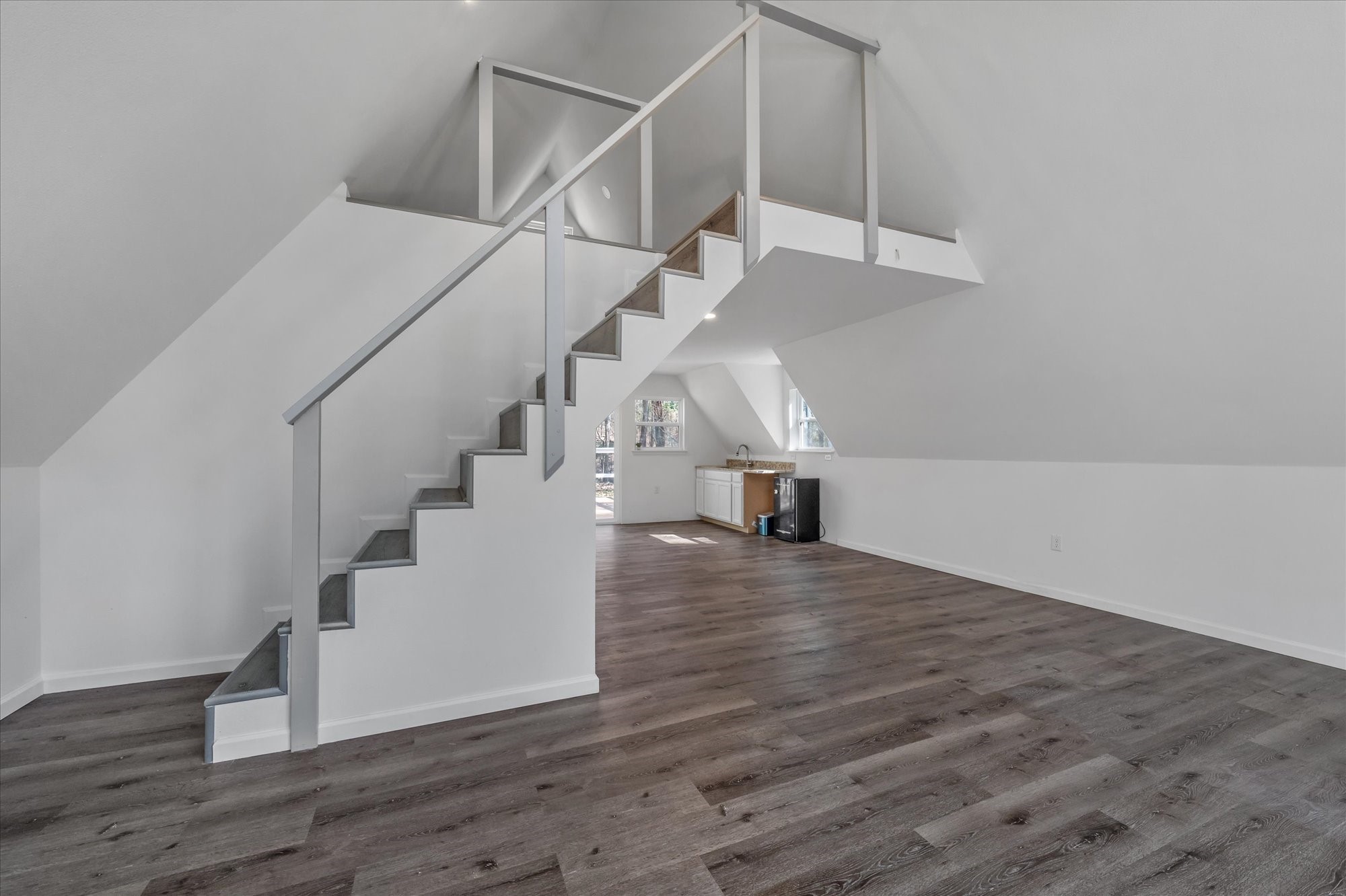 448 Private Road 6685
