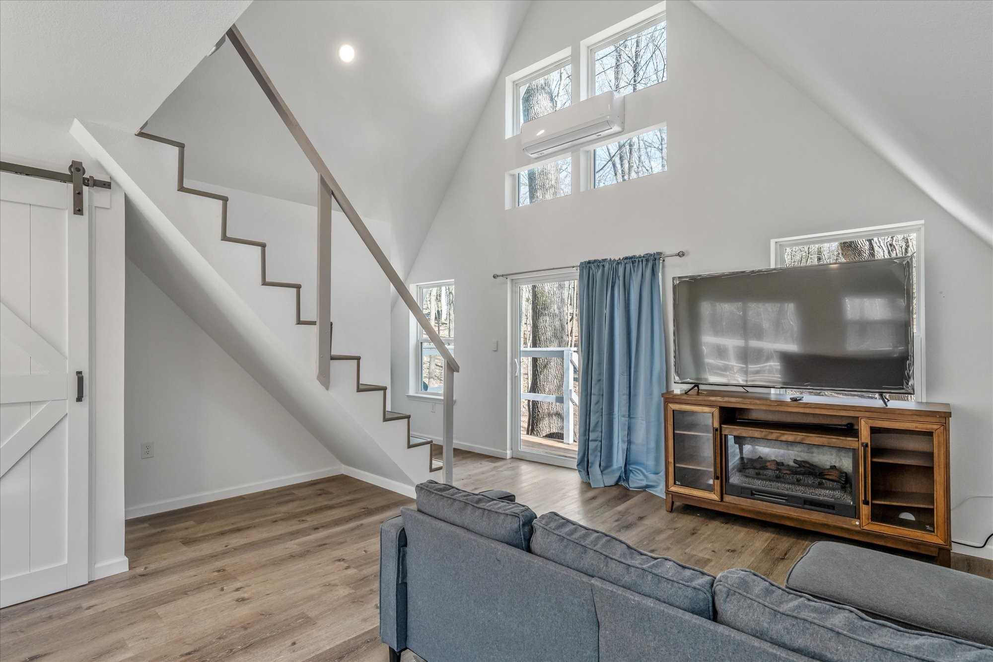 448 Private Road 6685