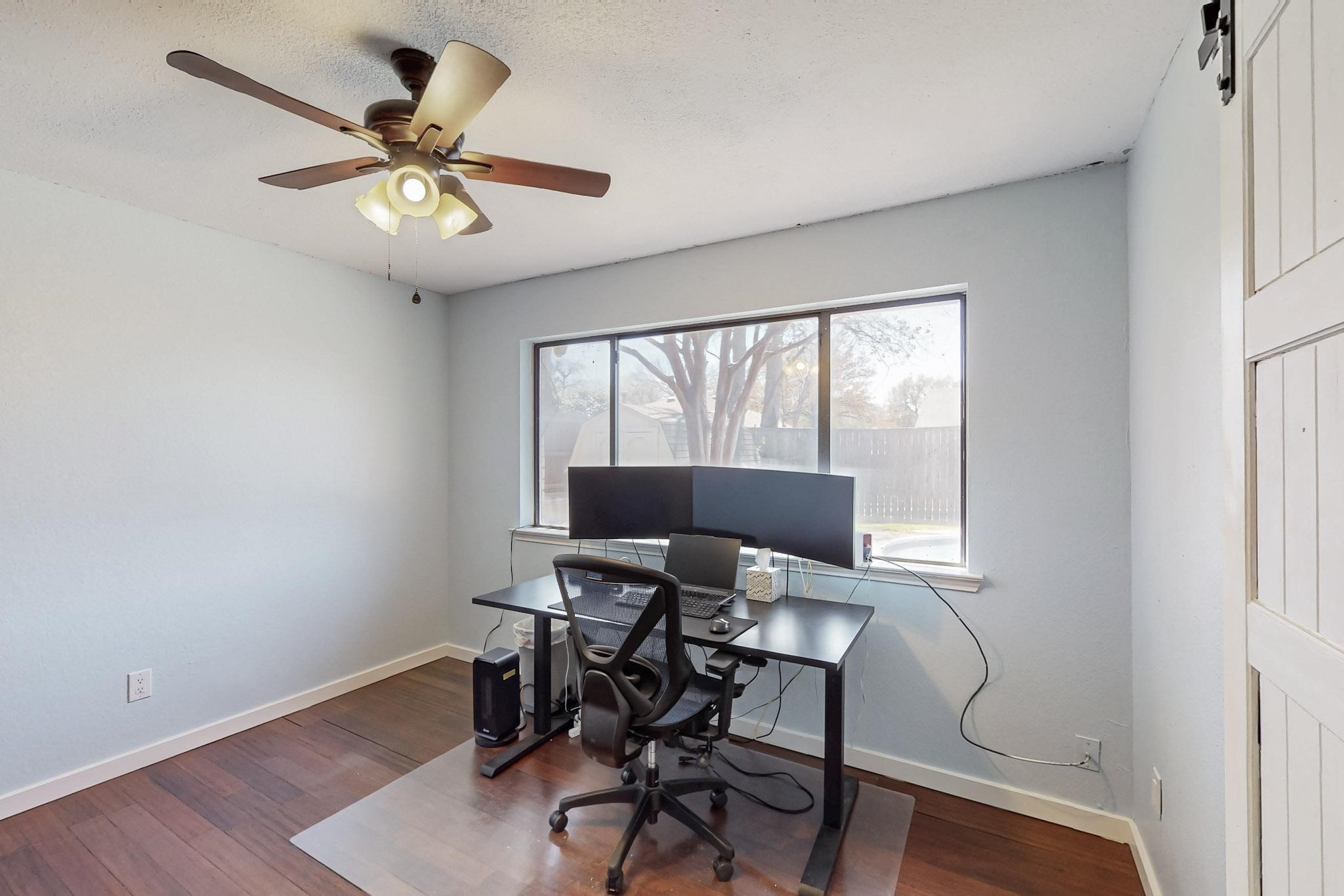 2800 Edgewood Lane