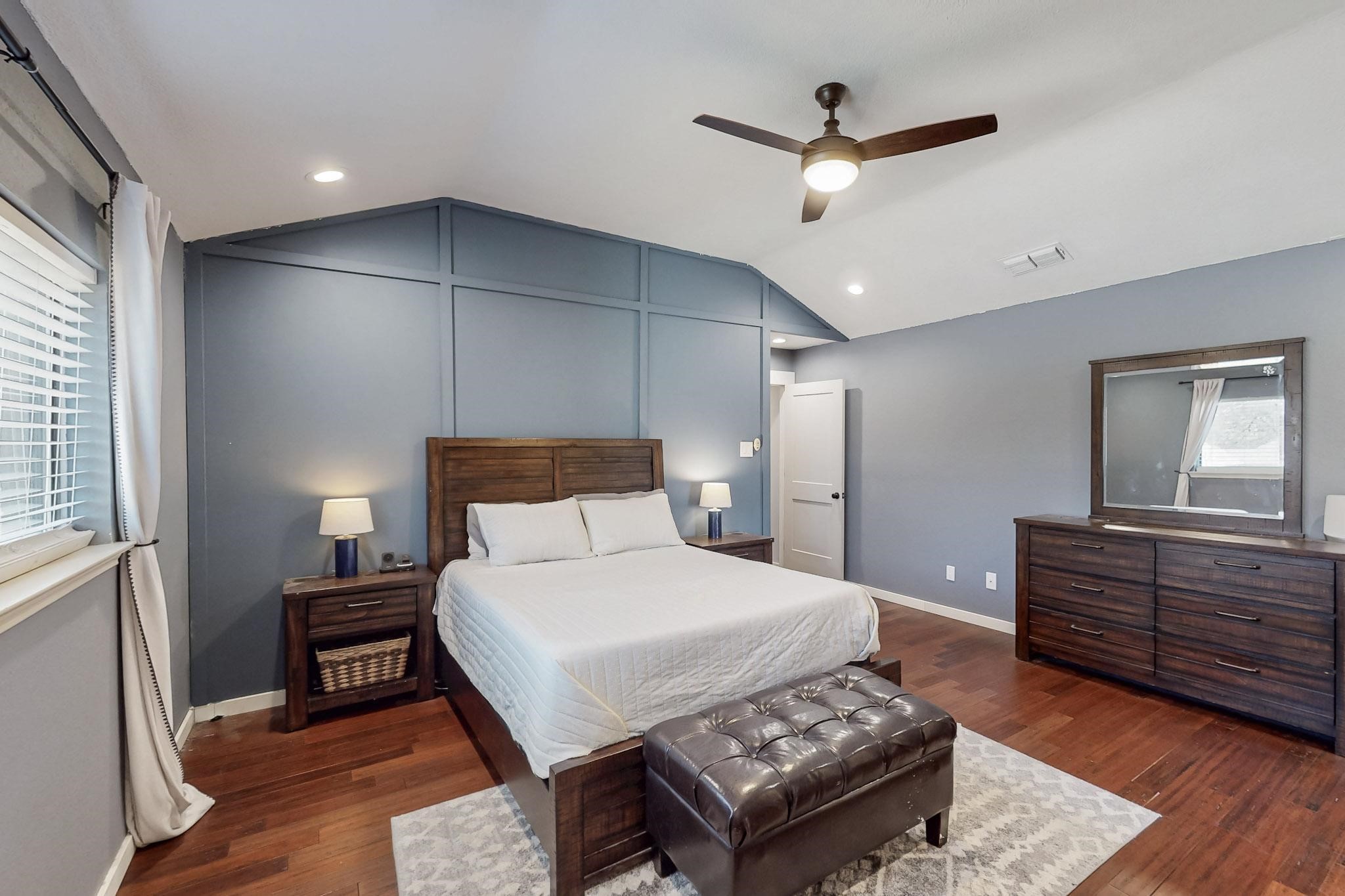 2800 Edgewood Lane