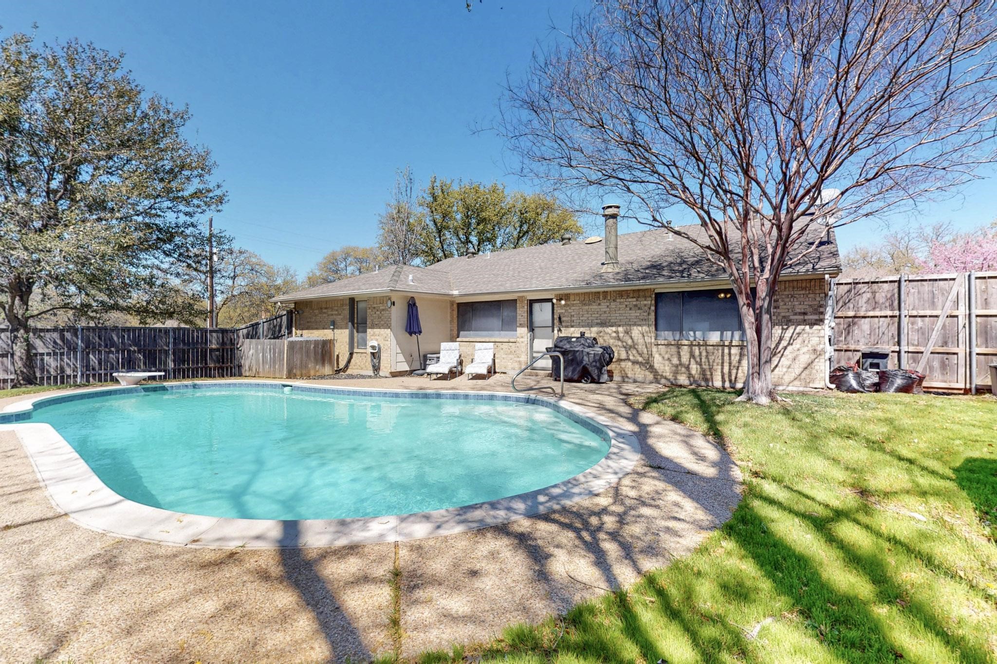 2800 Edgewood Lane