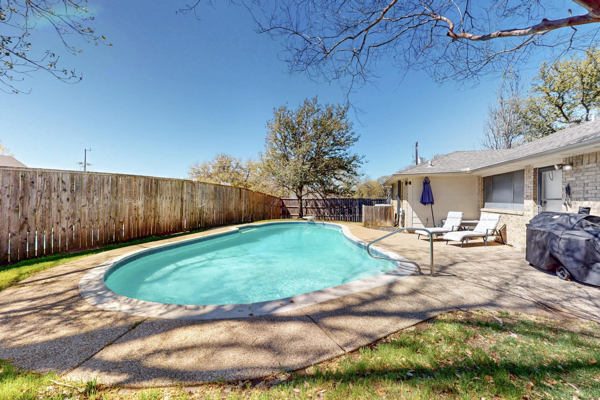 2800 Edgewood Lane
