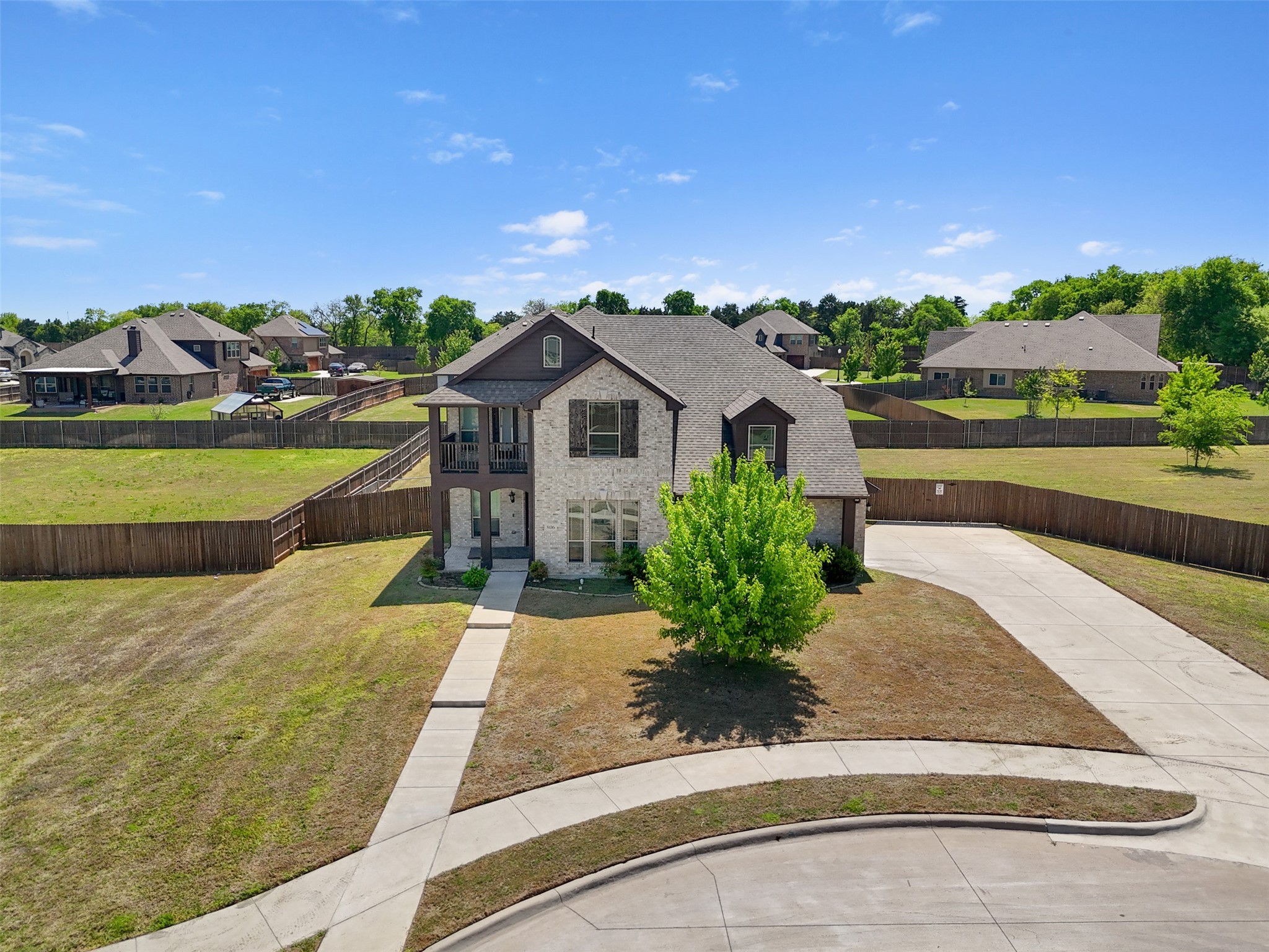 806 Harvest Run Court