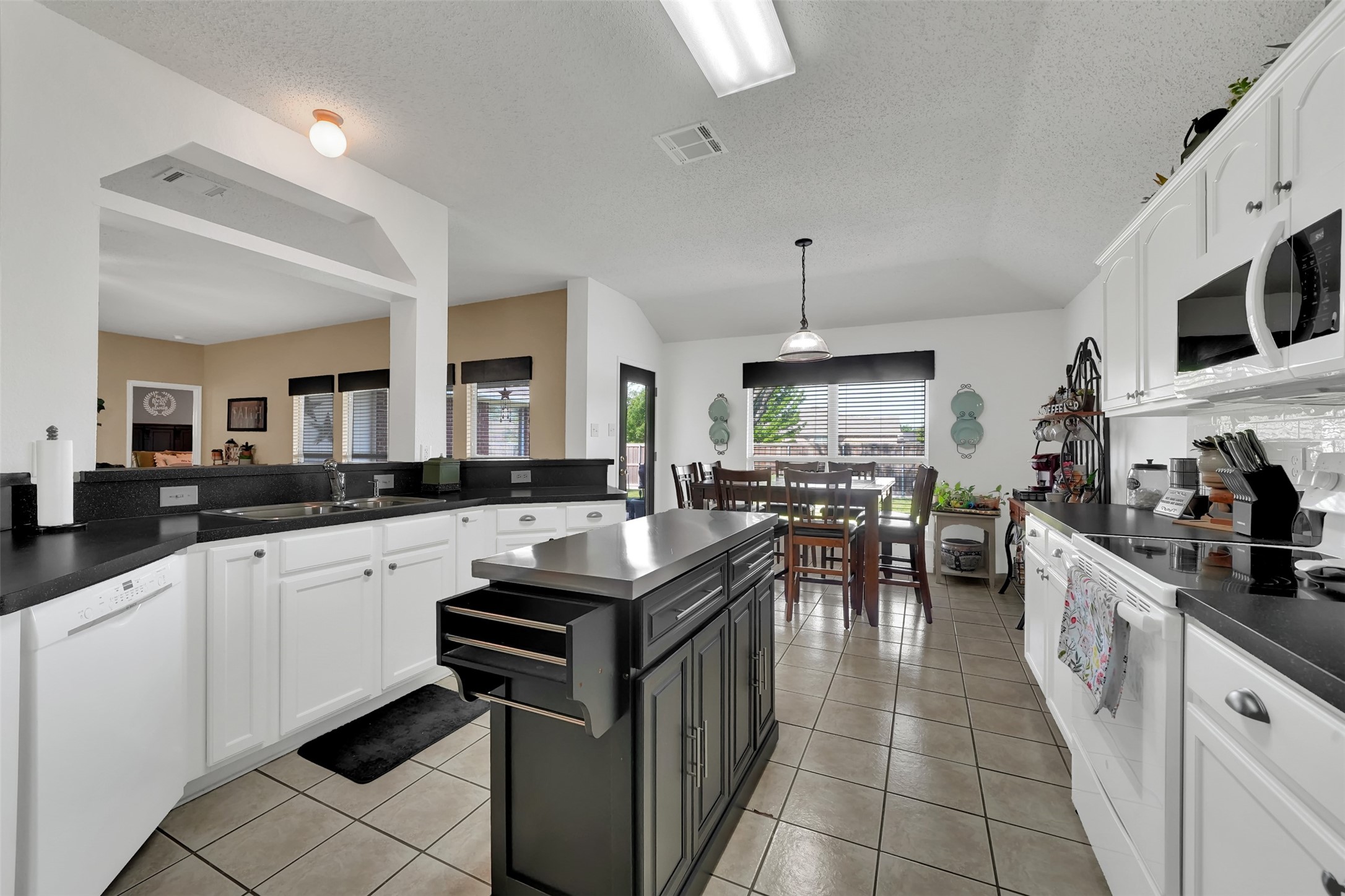 7309 Mercurys Road