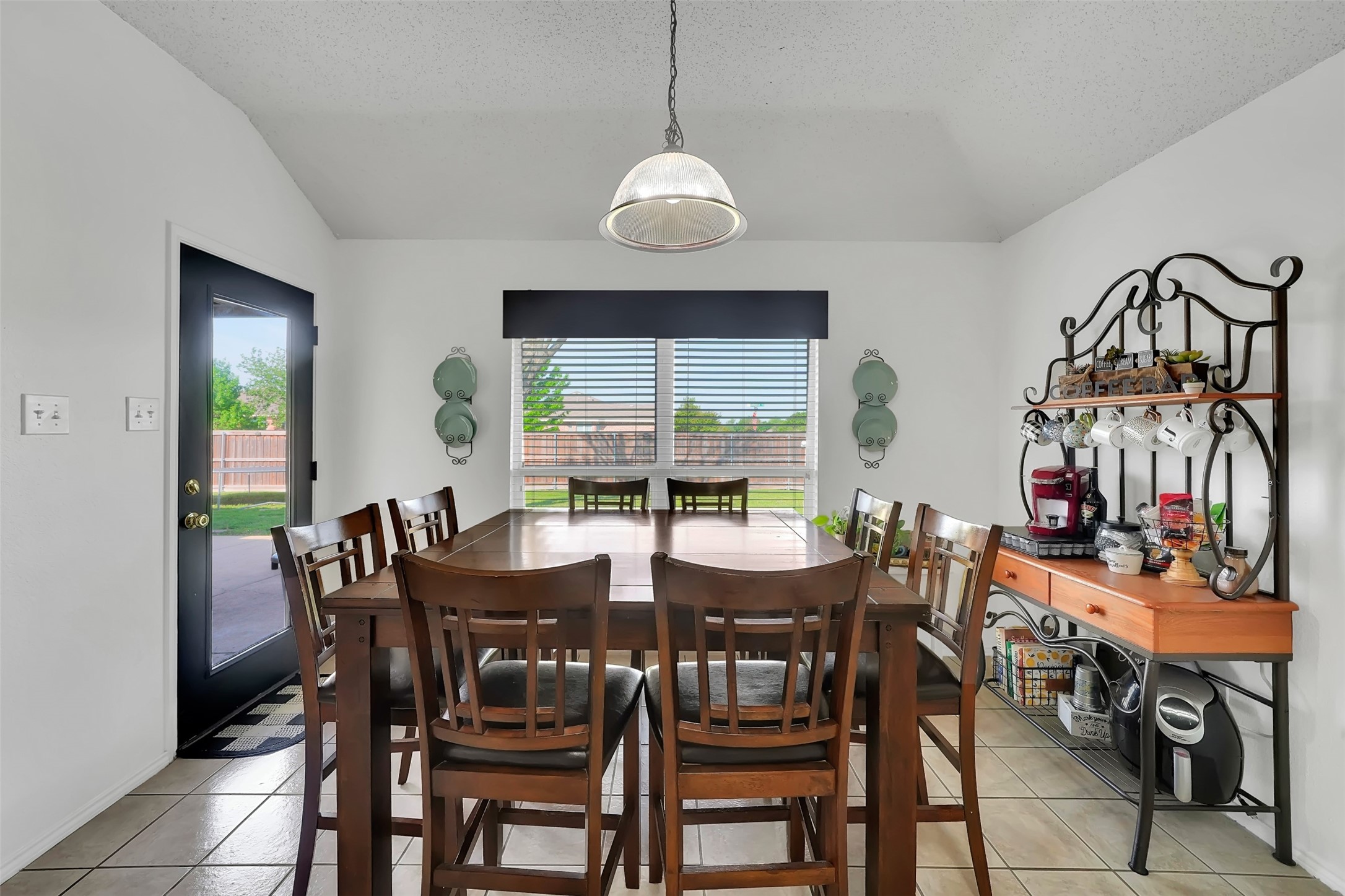 7309 Mercurys Road