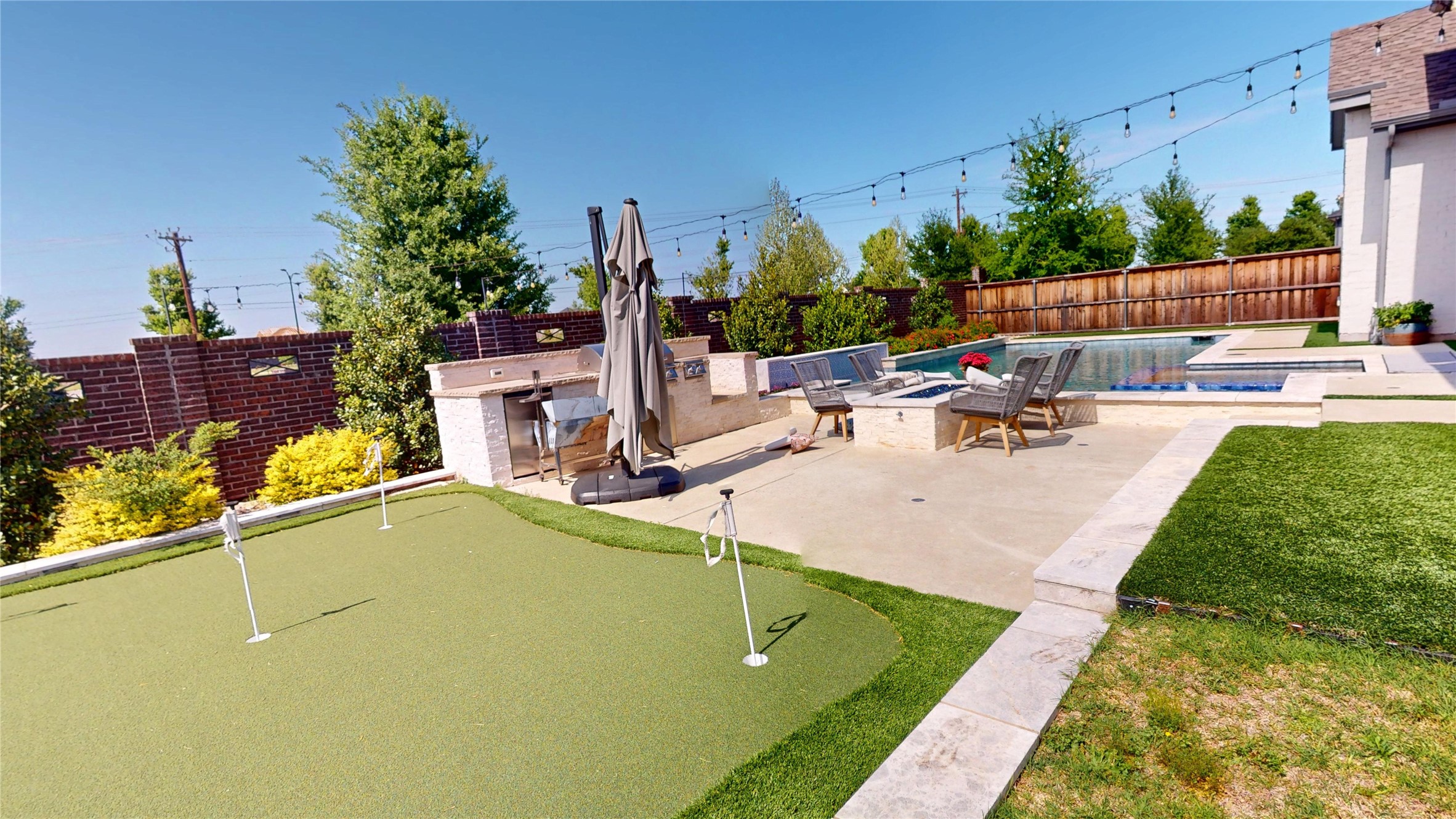 15172 Spider Lily Road