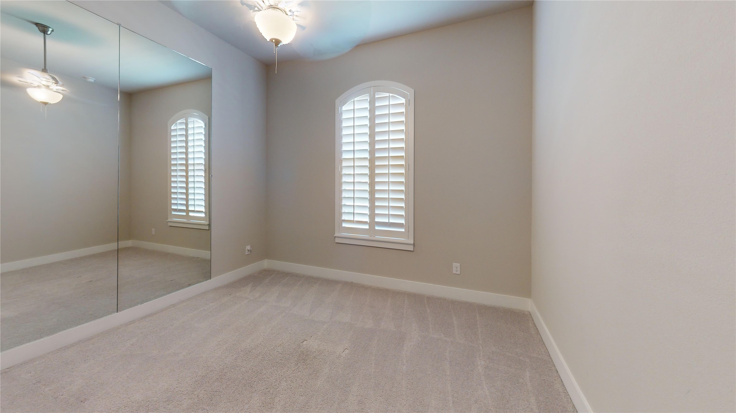 15172 Spider Lily Road