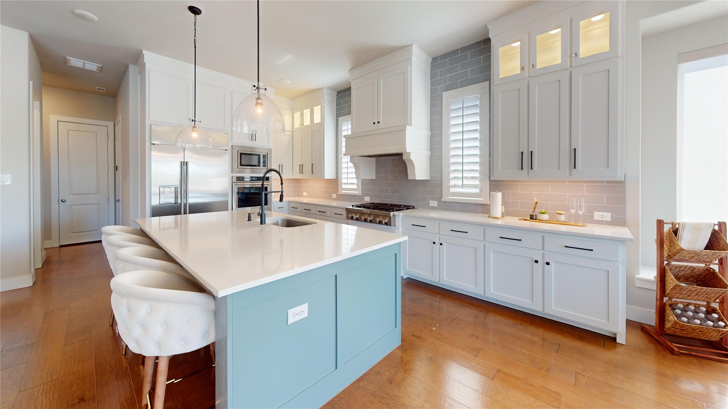 15172 Spider Lily Road