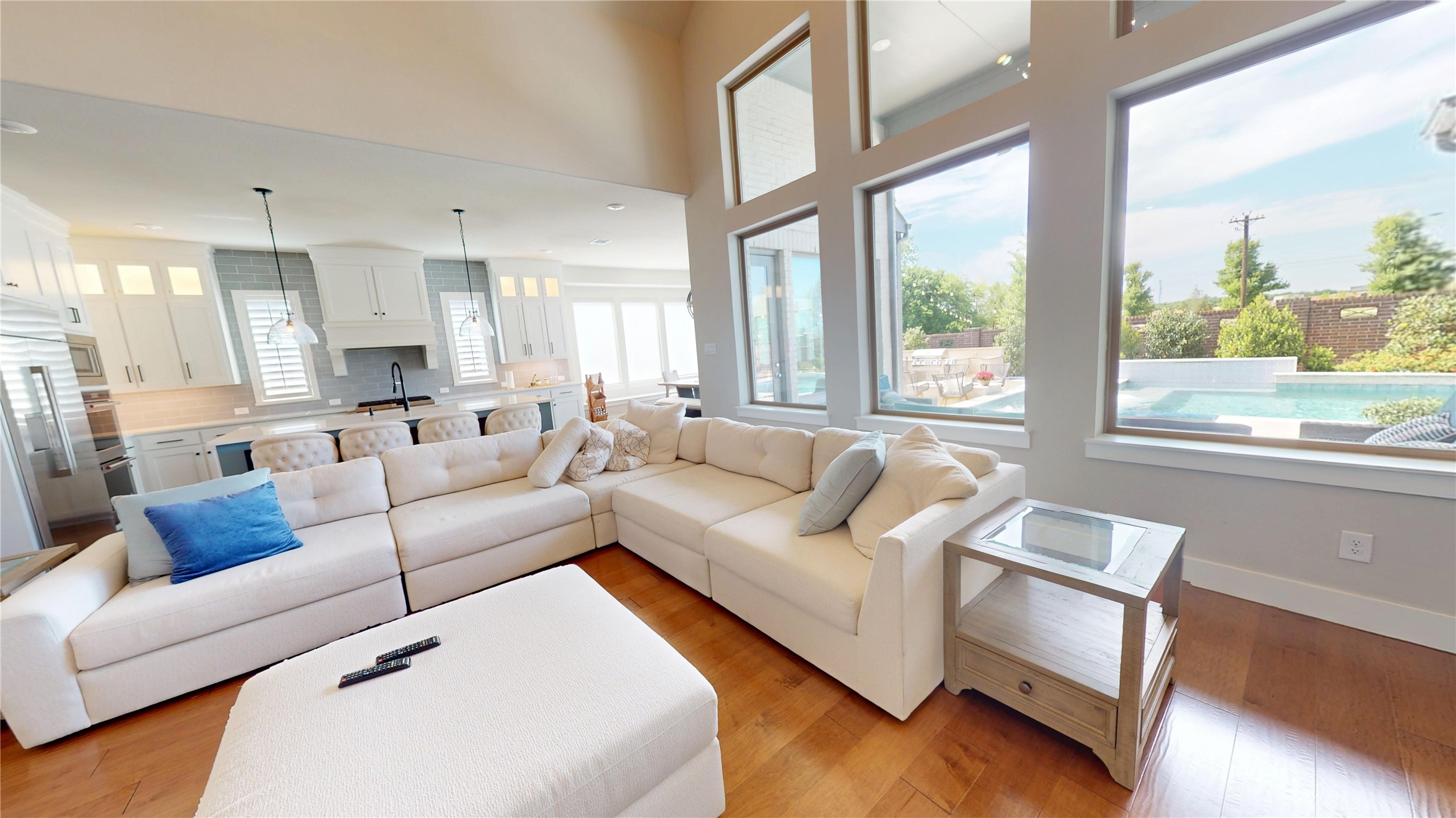 15172 Spider Lily Road