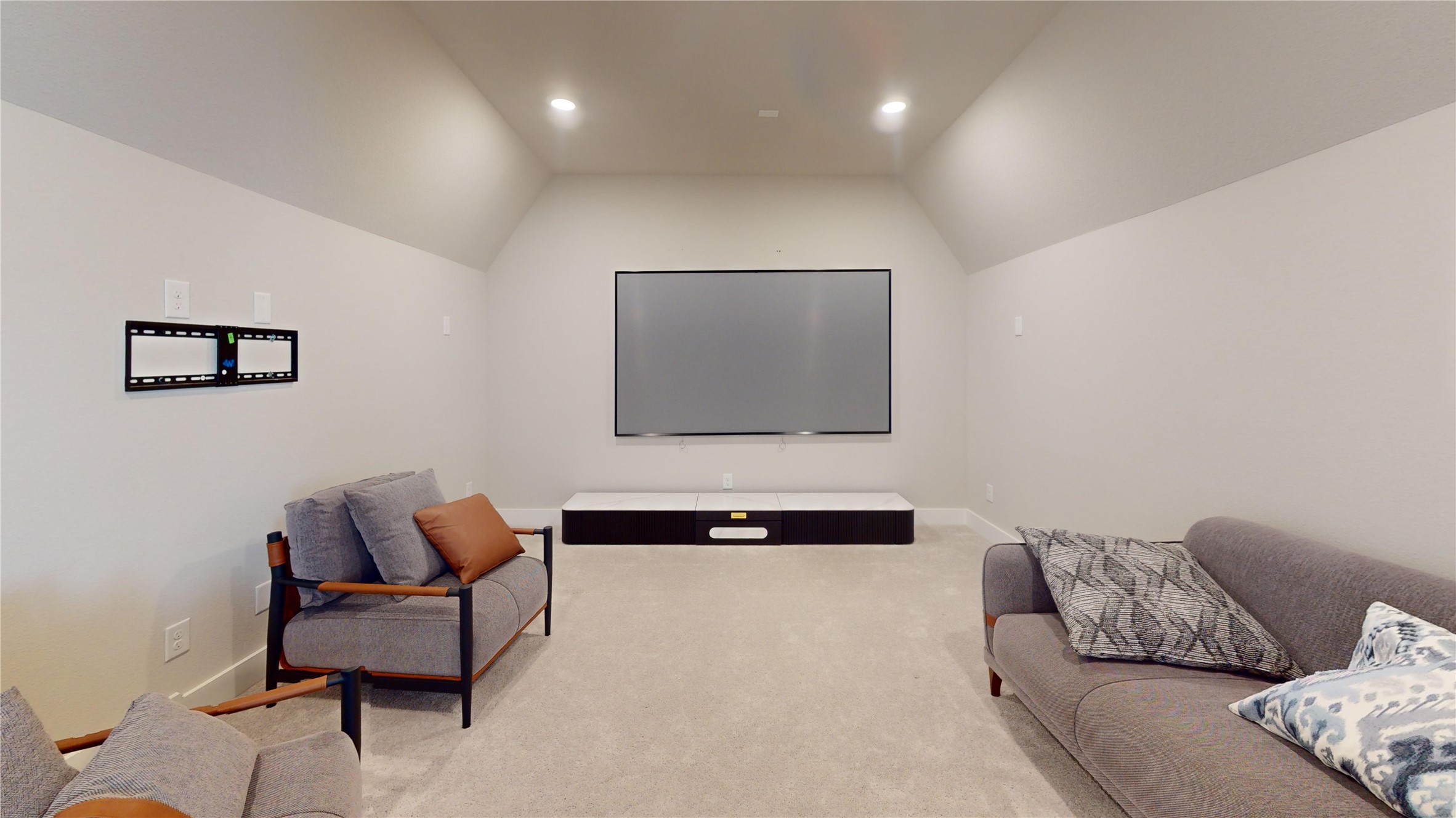 15172 Spider Lily Road