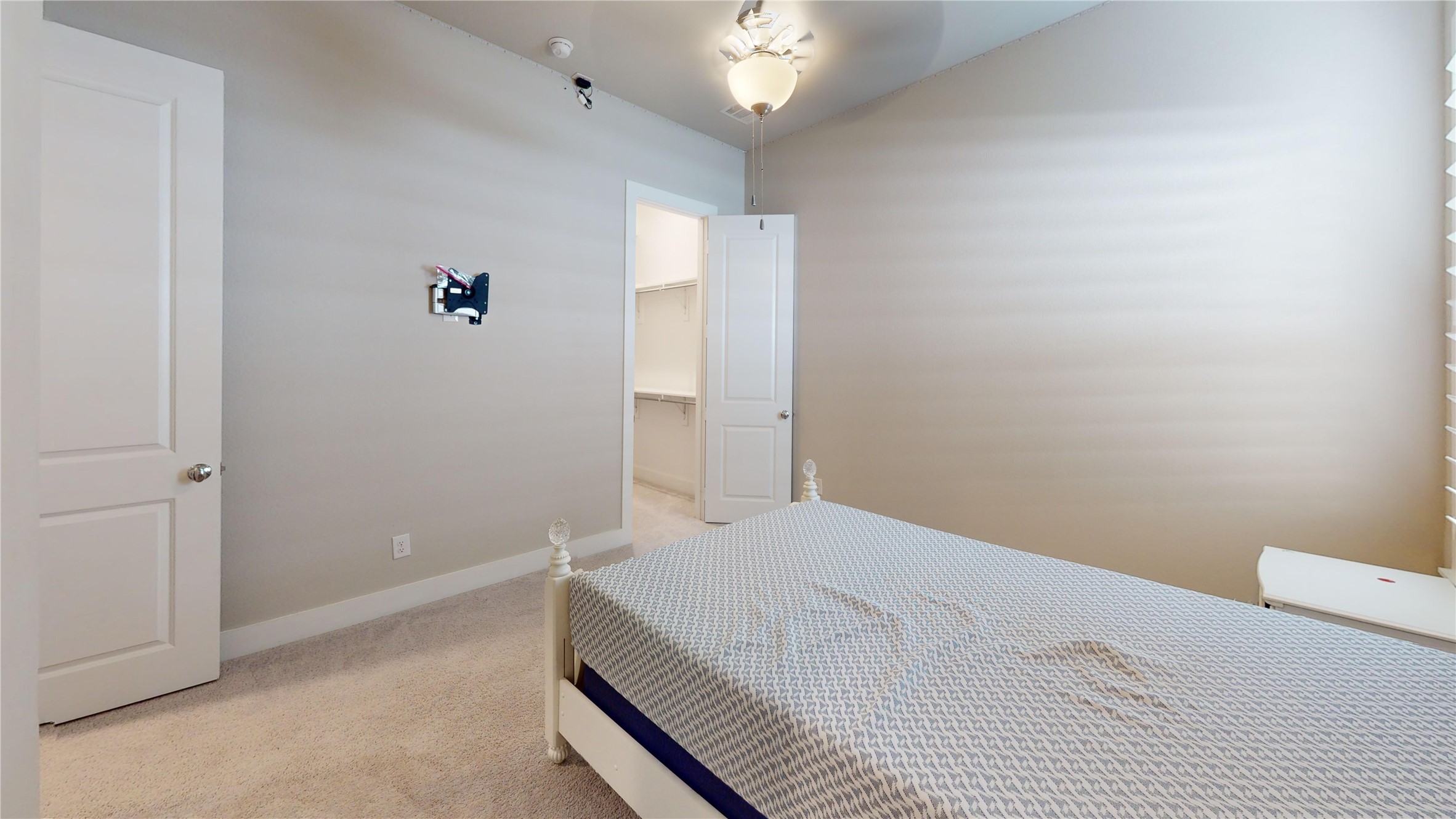 15172 Spider Lily Road