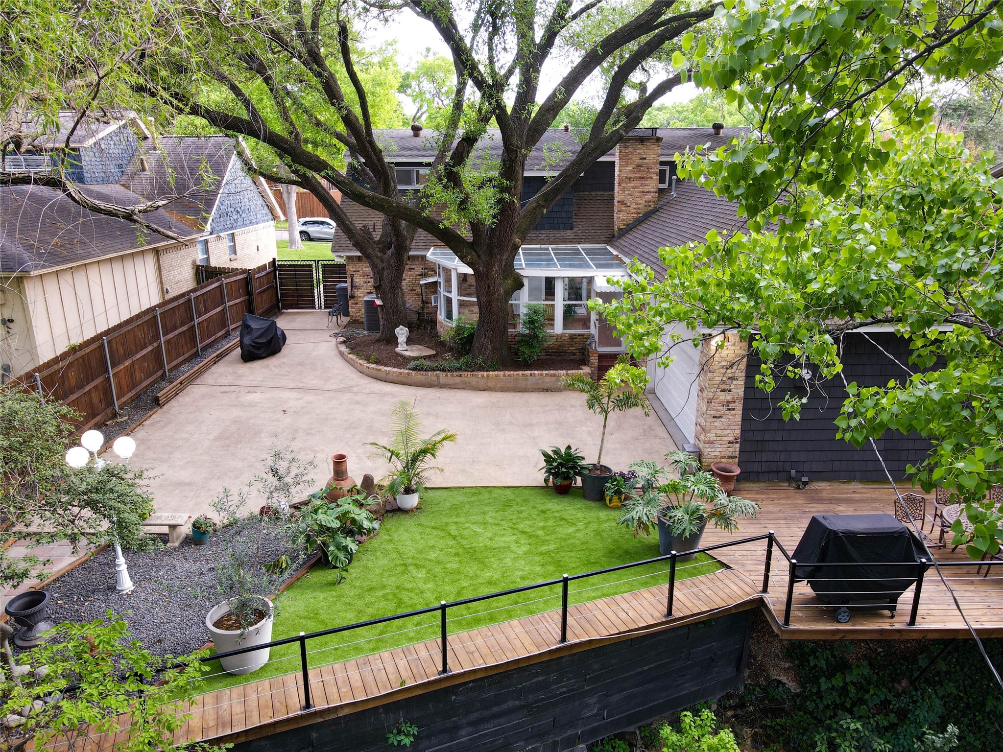 1711 Tamarack Drive