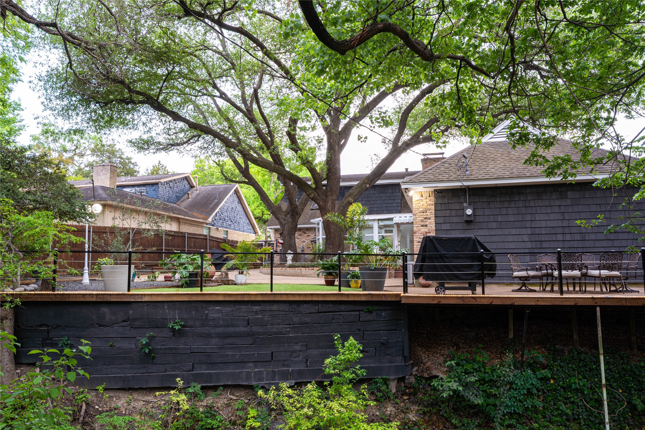 1711 Tamarack Drive