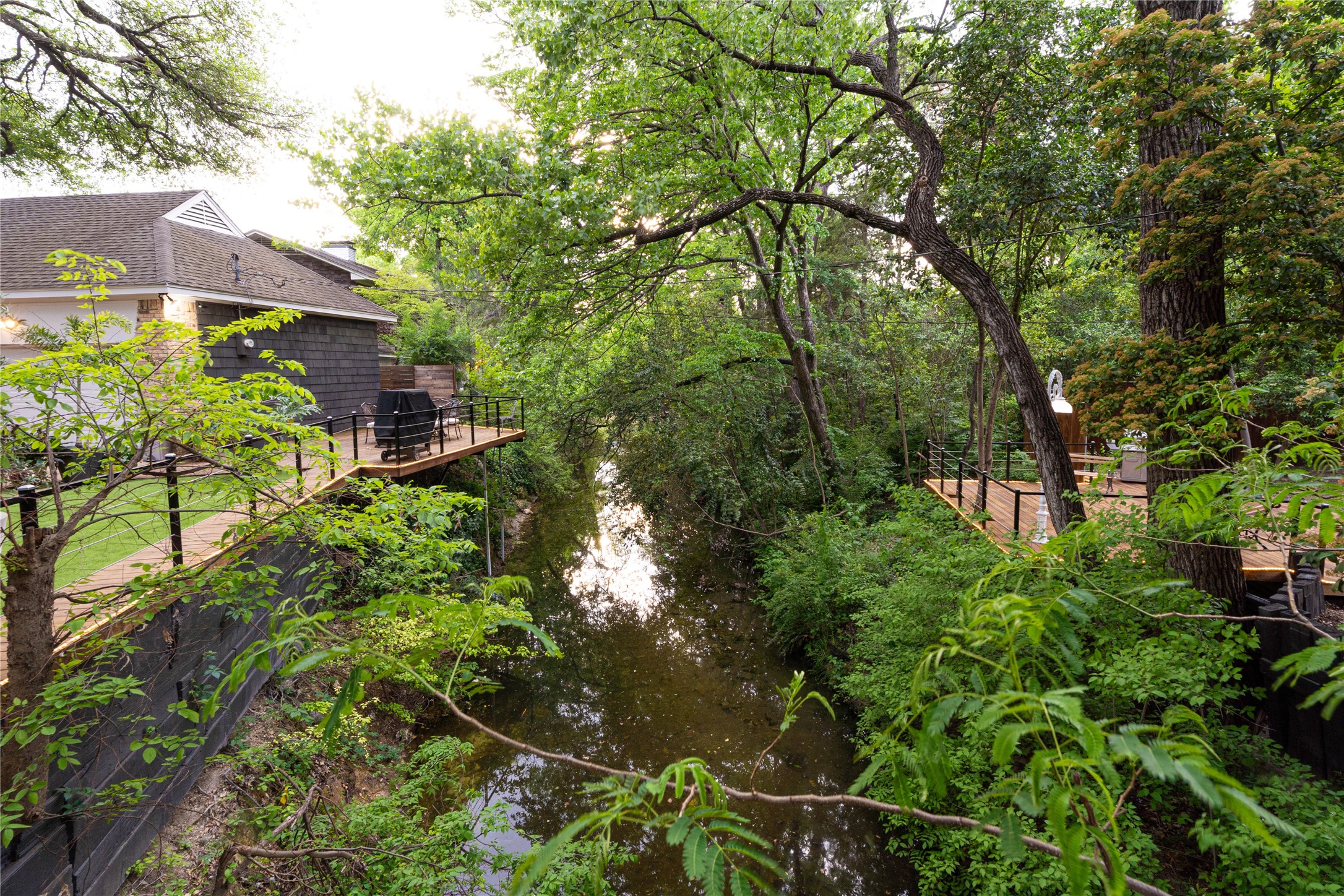 1711 Tamarack Drive