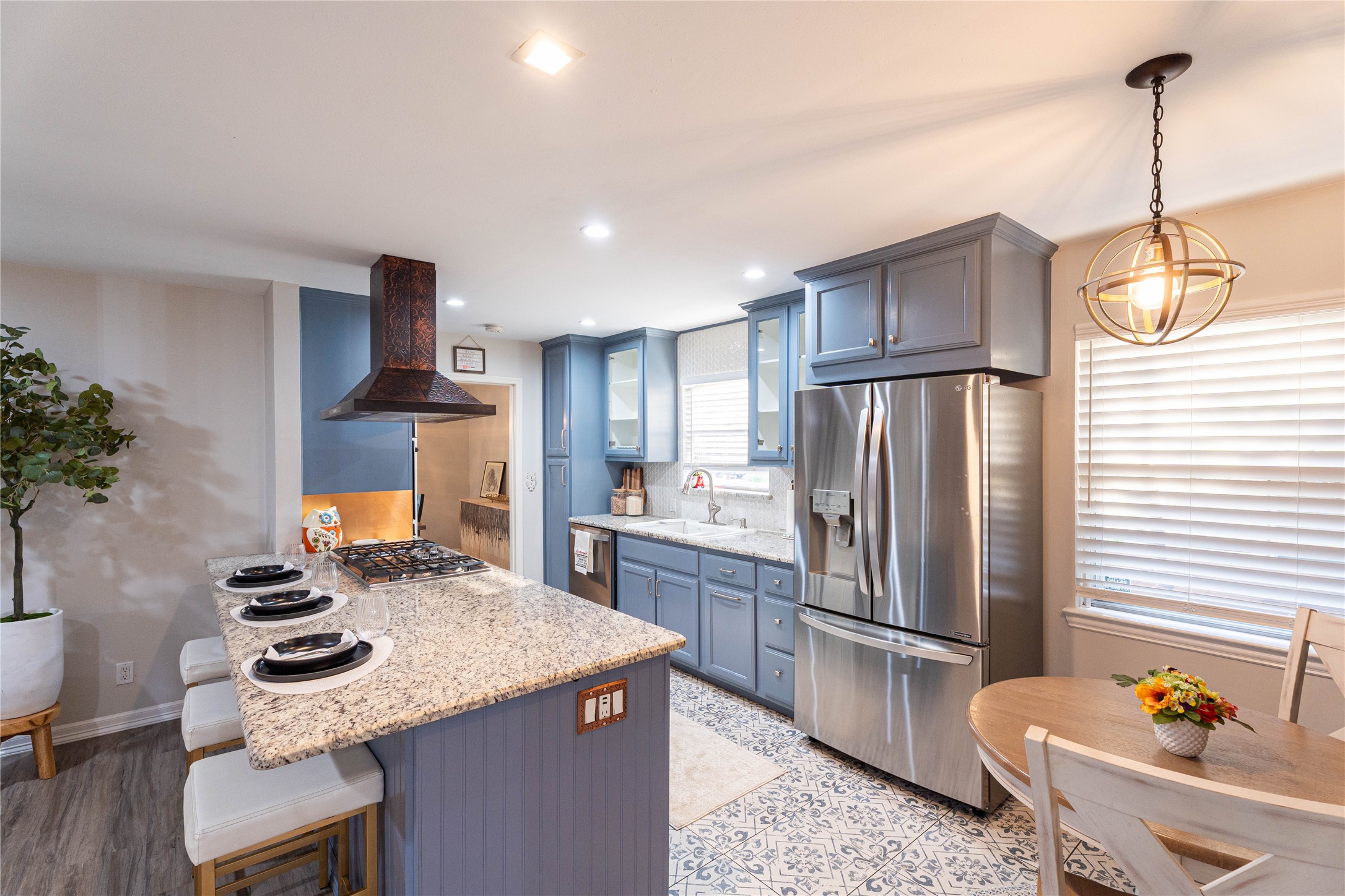1711 Tamarack Drive
