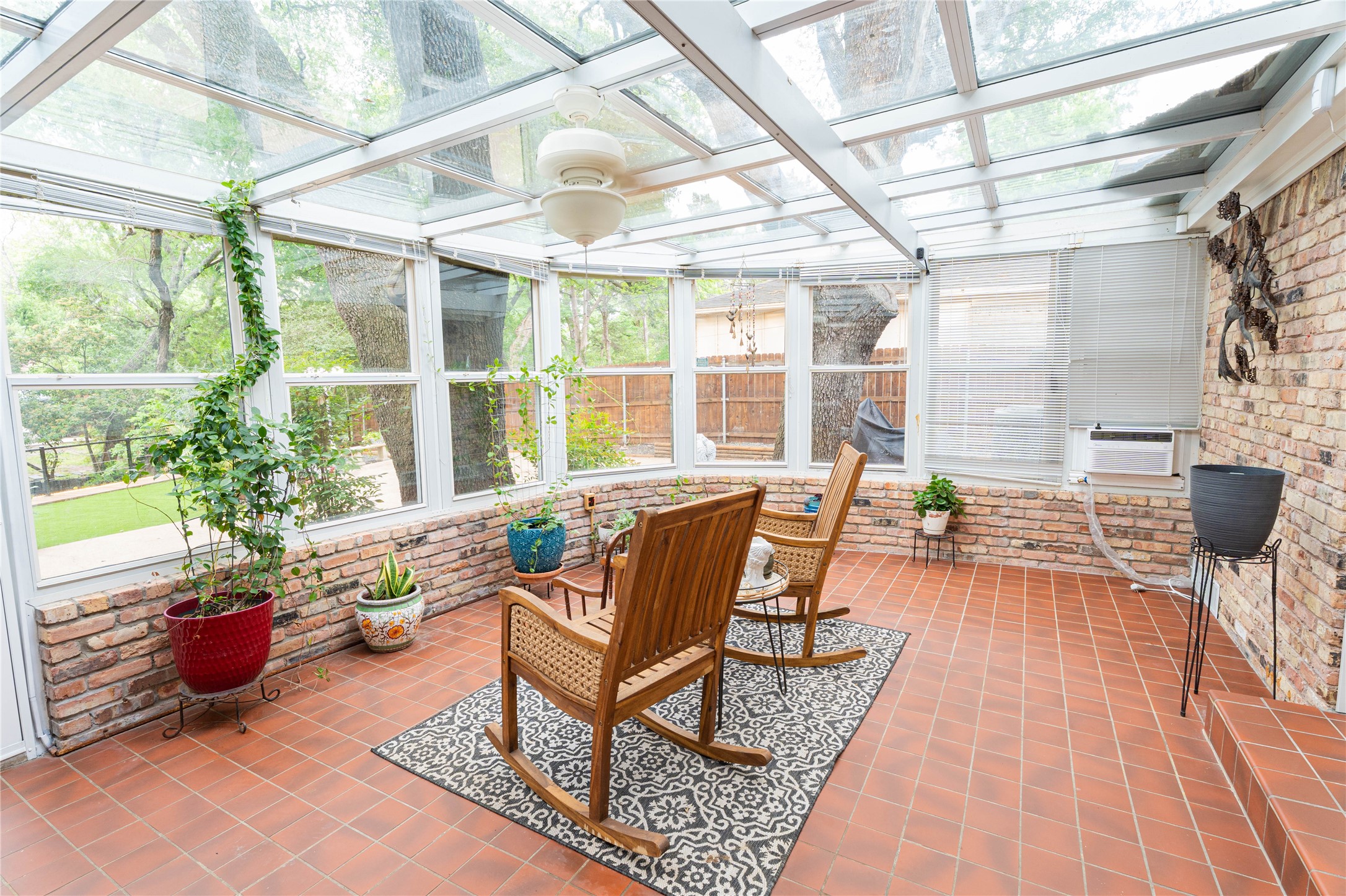 1711 Tamarack Drive