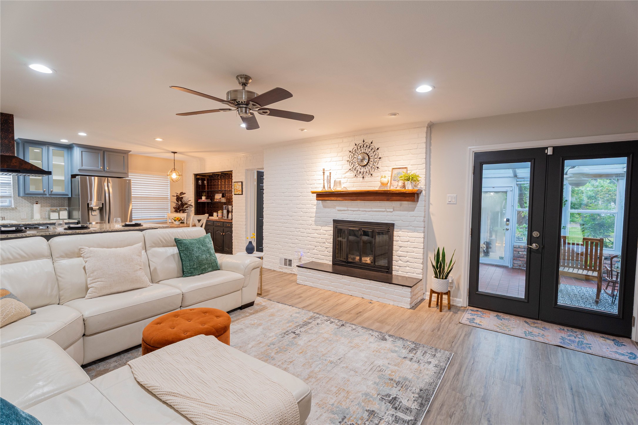 1711 Tamarack Drive