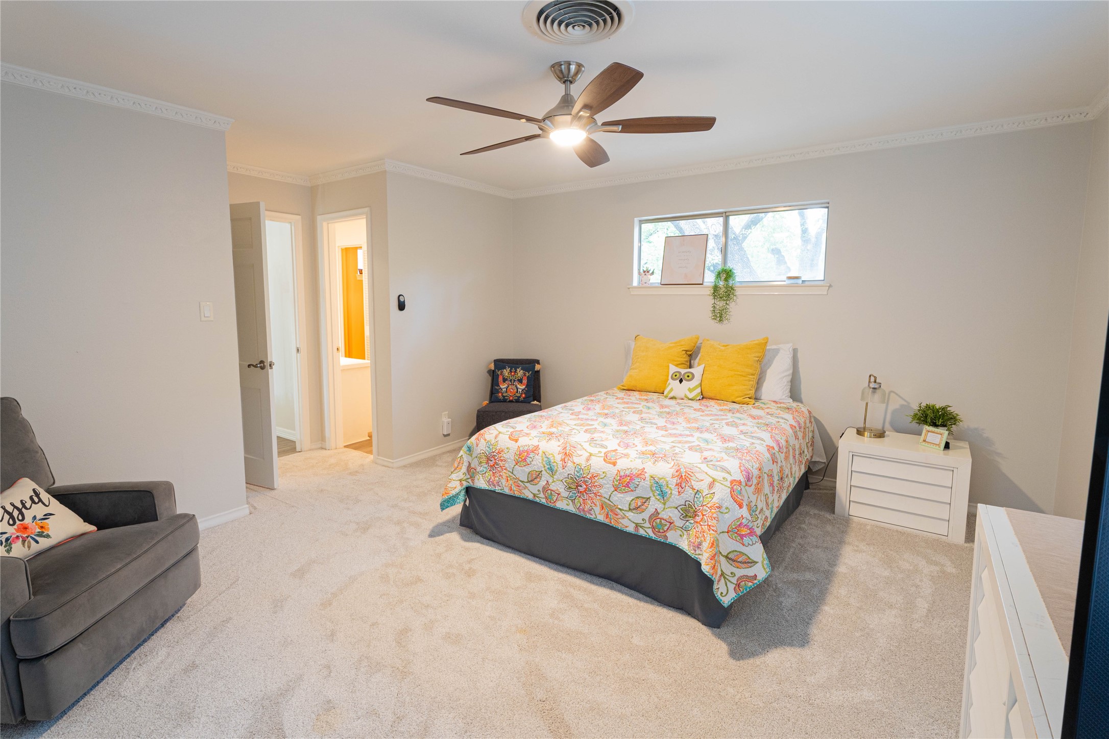 1711 Tamarack Drive