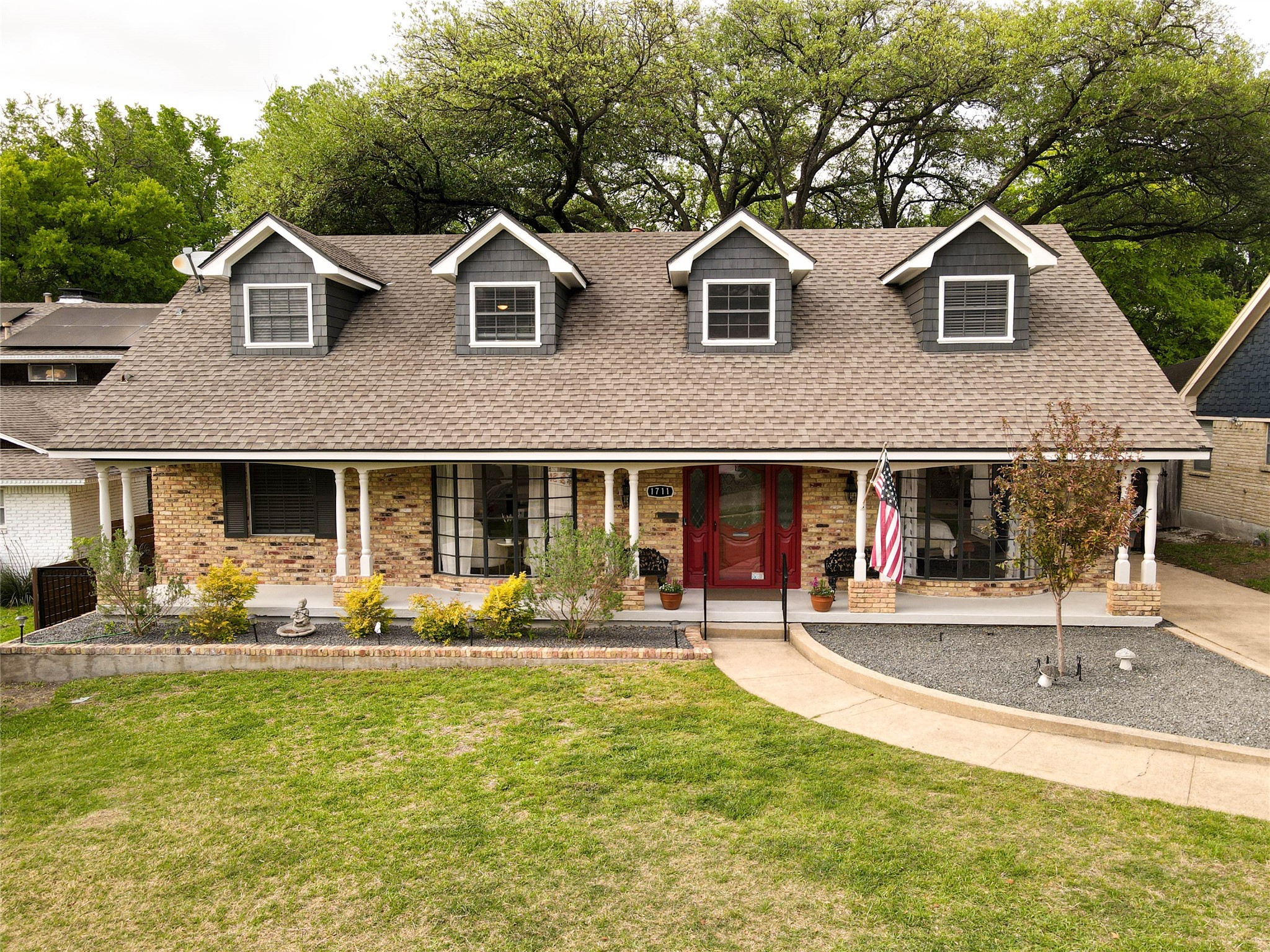 1711 Tamarack Drive