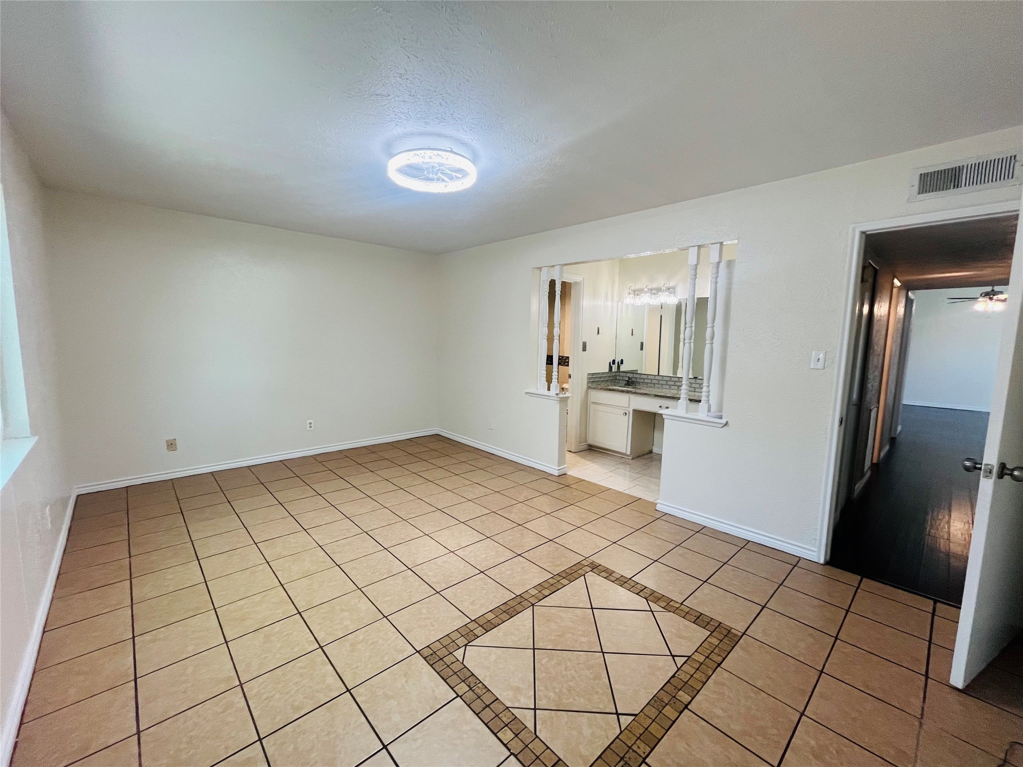 3709 Yaupon Drive