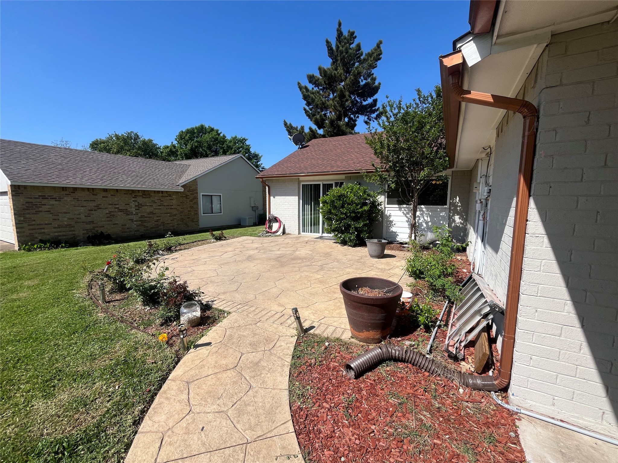 3709 Yaupon Drive