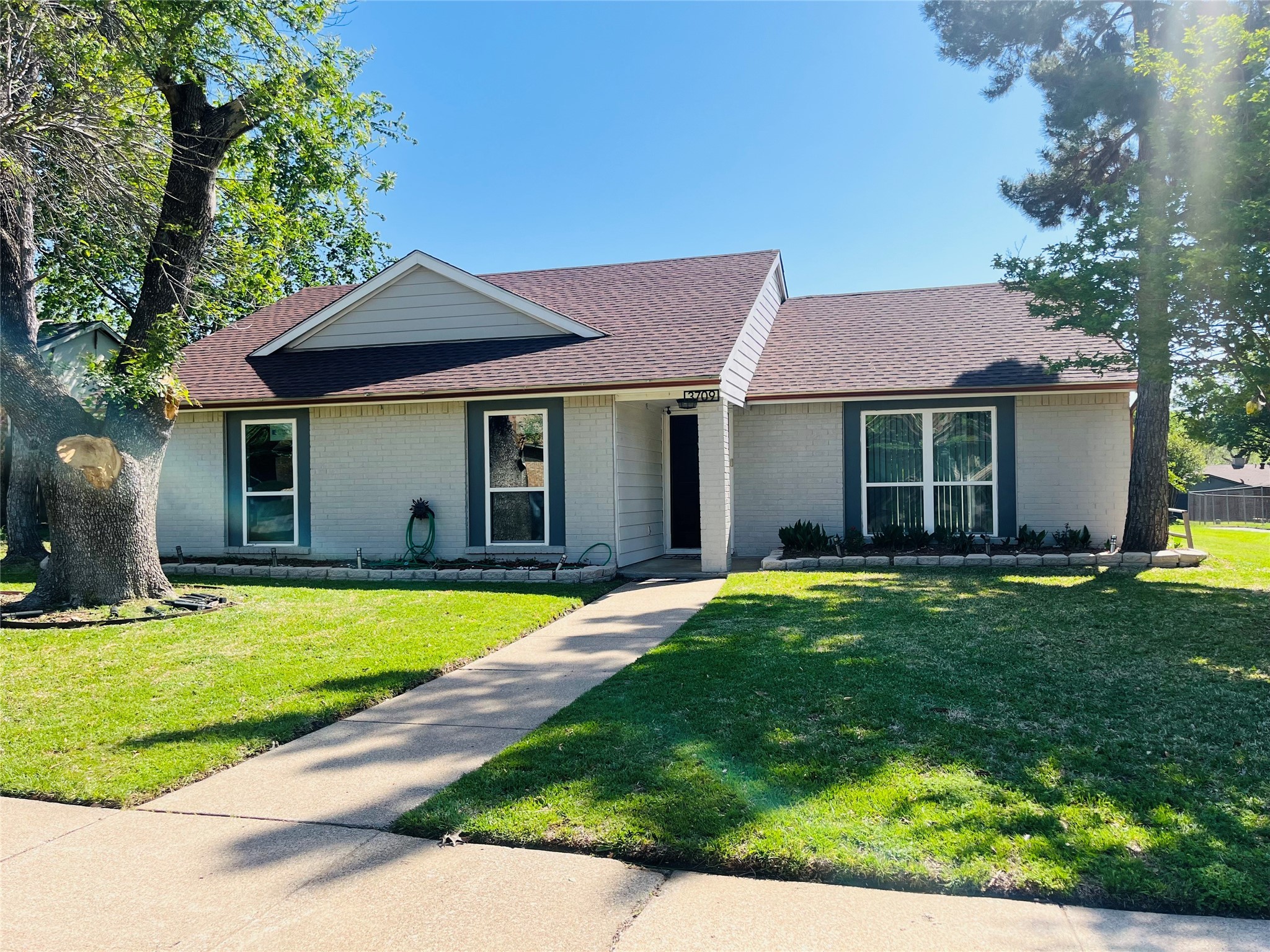 3709 Yaupon Drive