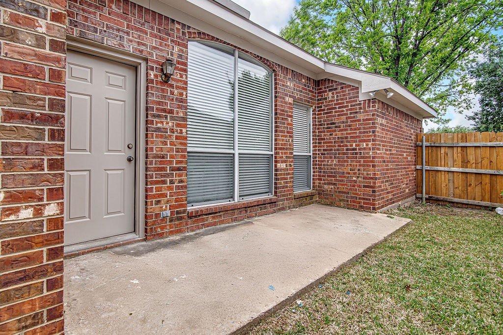 6836 Beverly Glen Drive